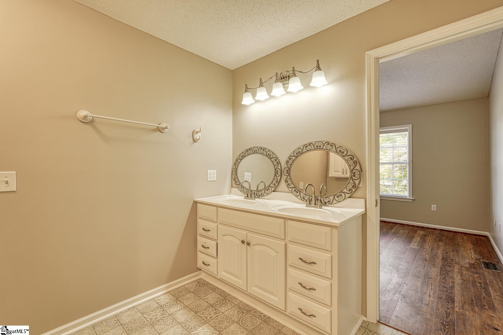 424 Bollweevil Way Property Photo 21