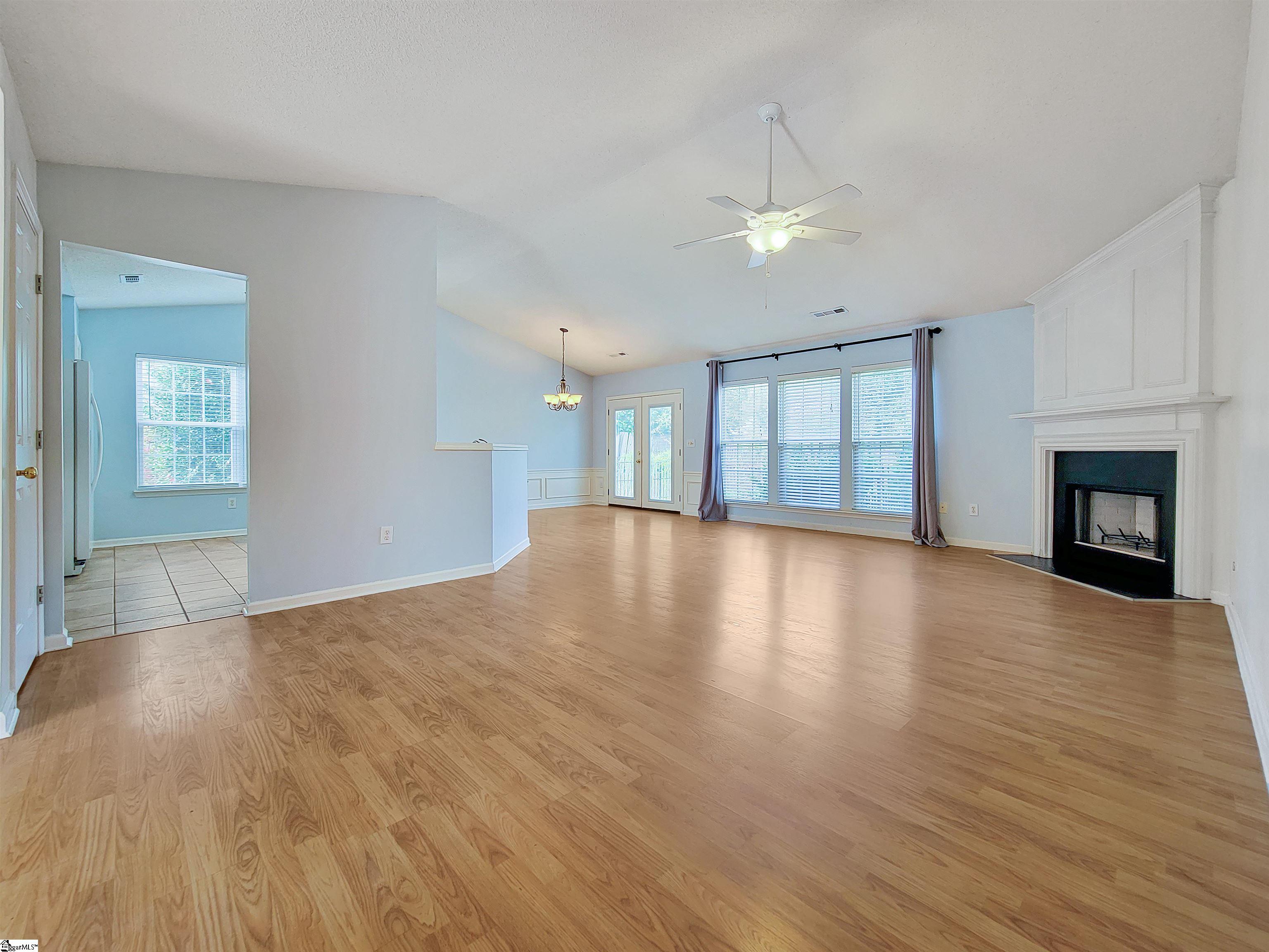1605509 Property Photo 5