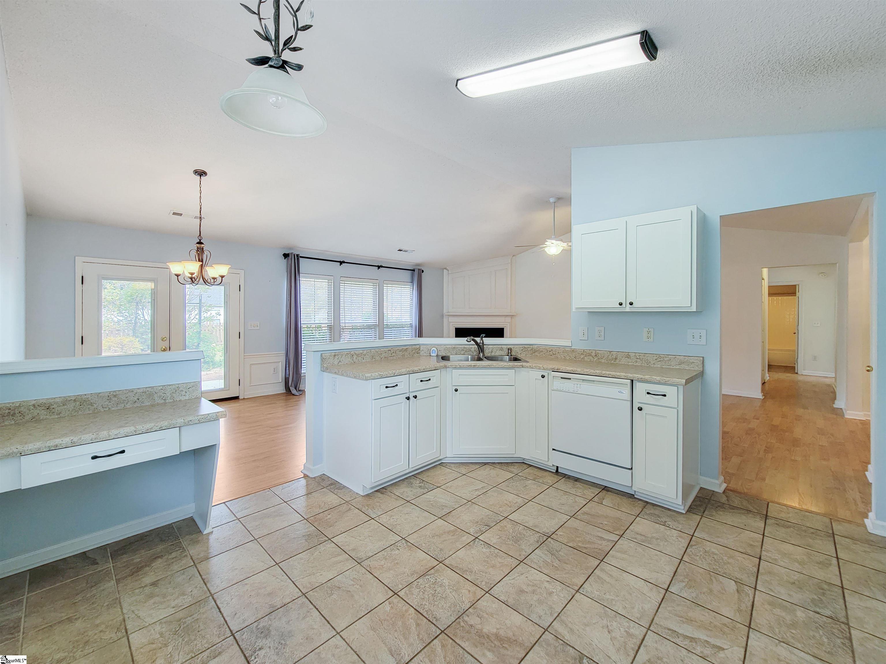 1605509 Property Photo 8