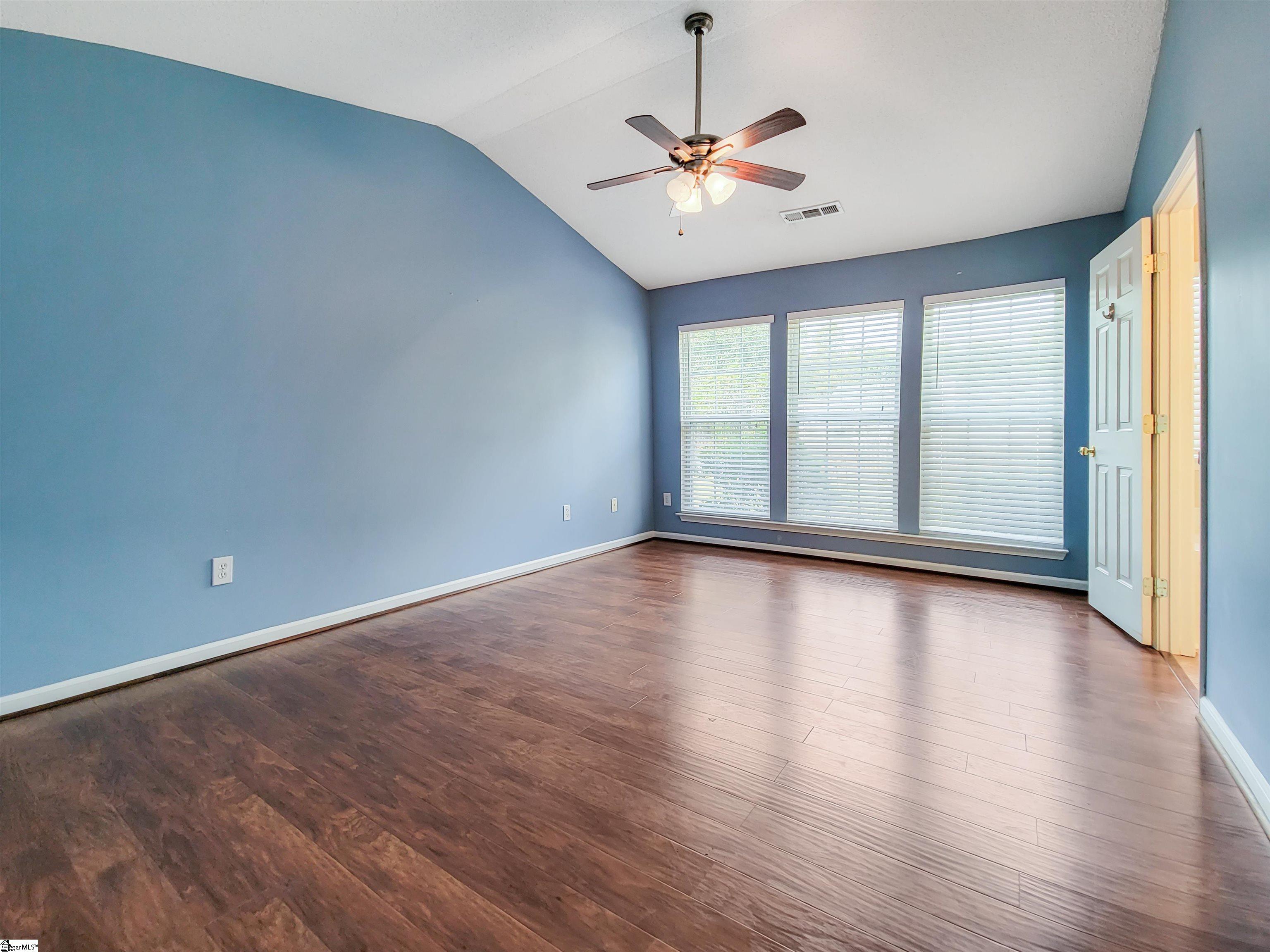 1605509 Property Photo 21