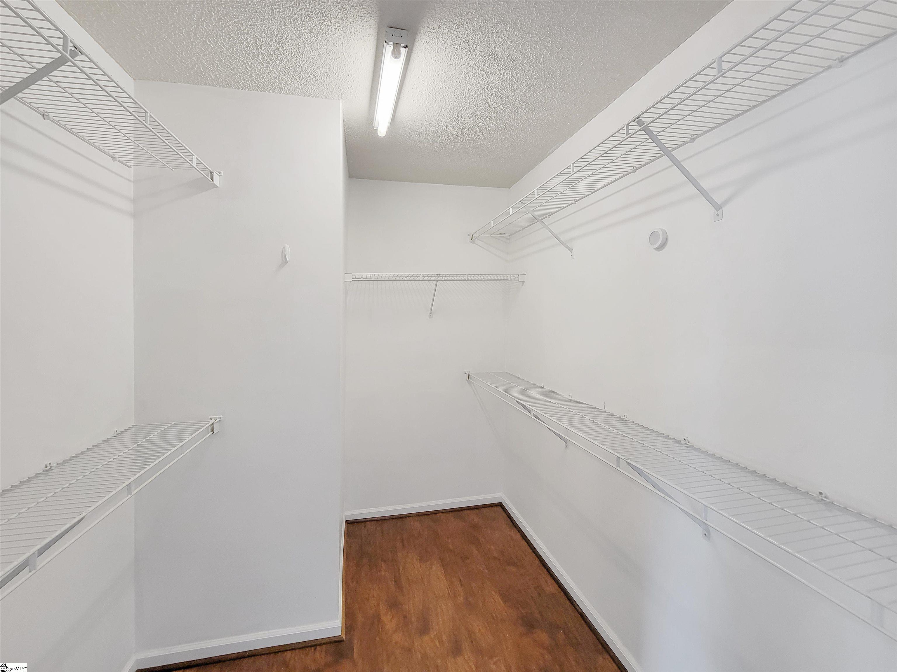 1605509 Property Photo 24