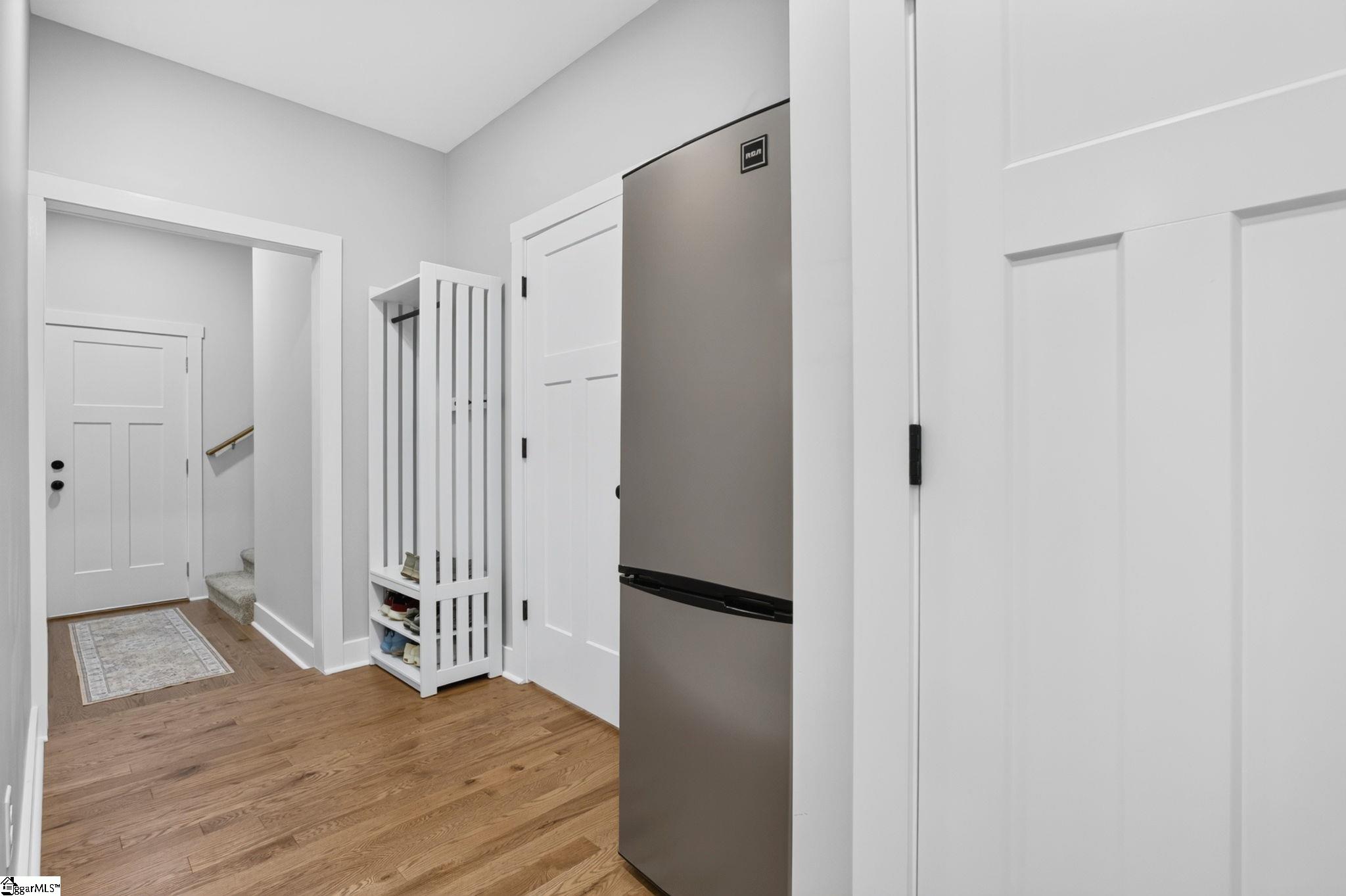 1011 Center Road Property Photo 16