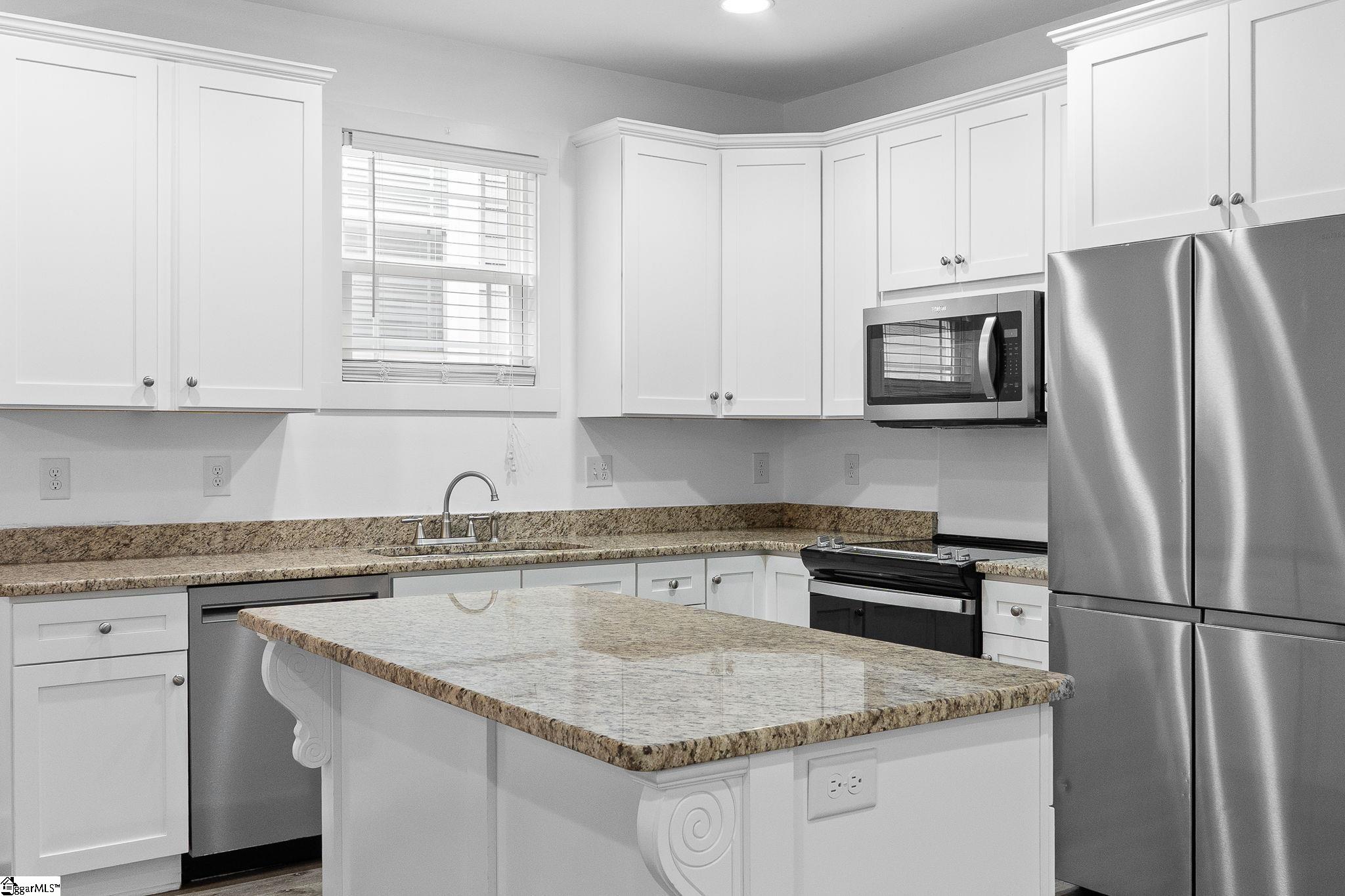 126 Colonial Walk Property Photo 9