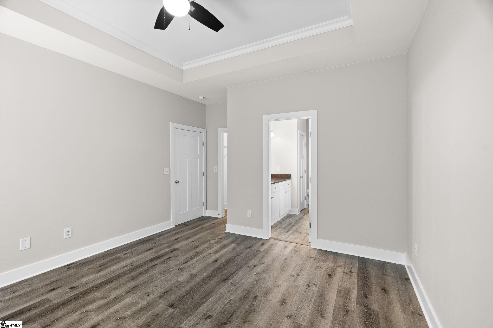 126 Colonial Walk Property Photo 18