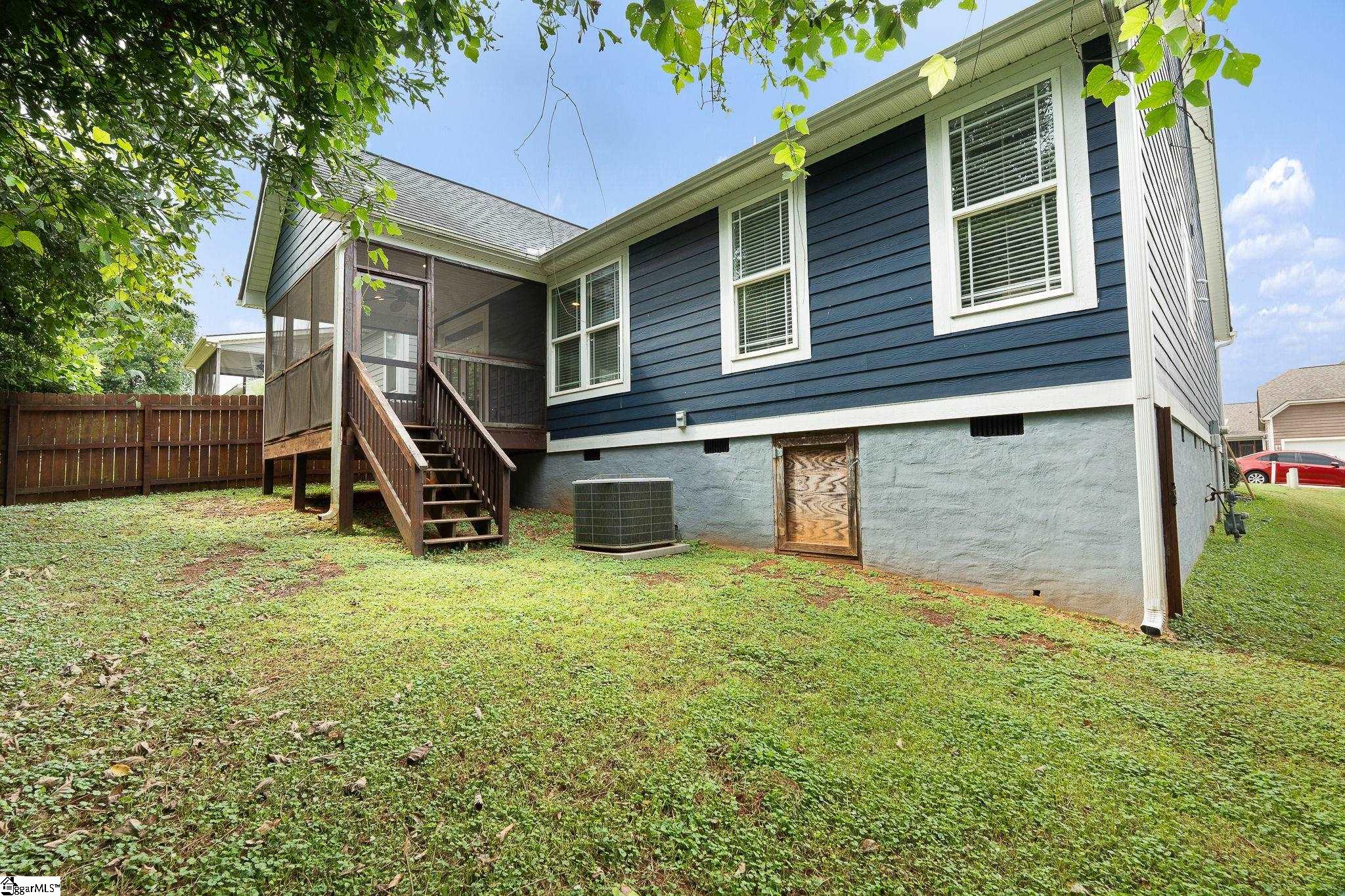 126 Colonial Walk Property Photo 32