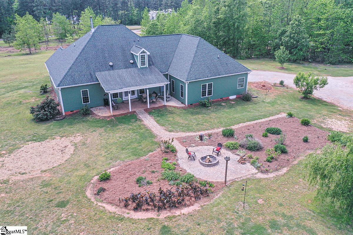 551 Chiply Road Property Photo 2