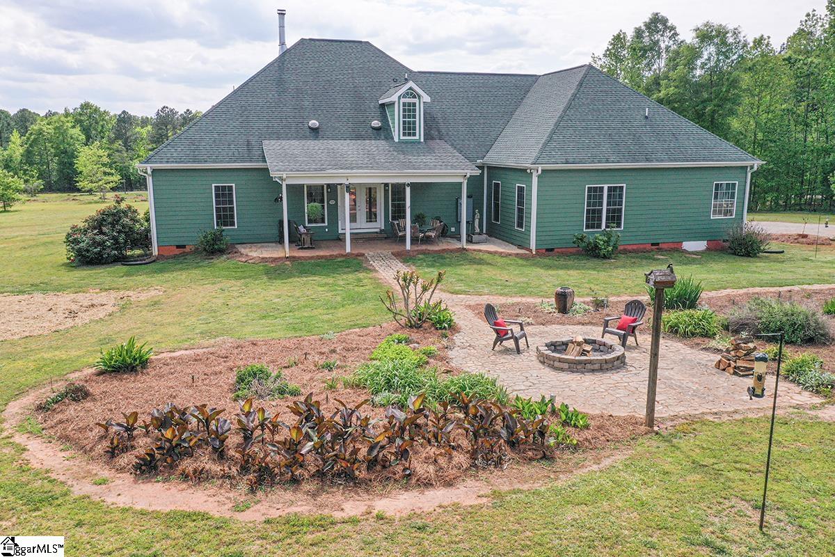 551 Chiply Road Property Photo 5