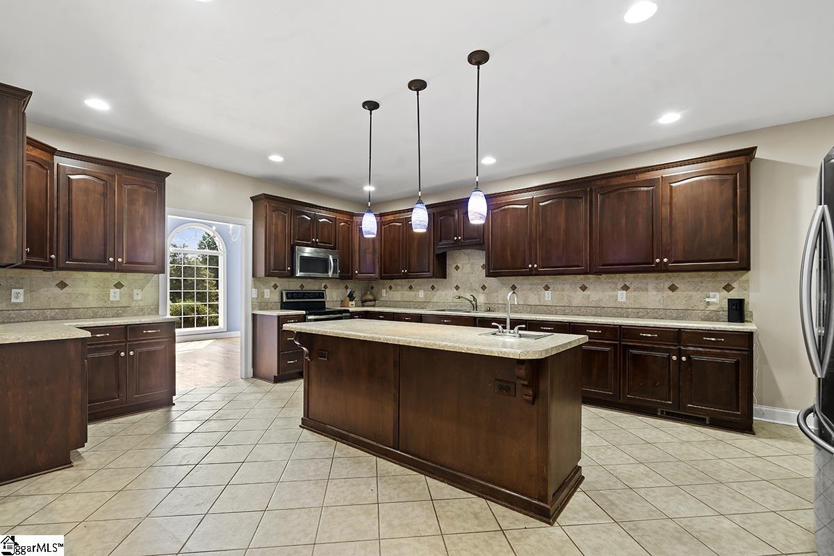 551 Chiply Road Property Photo 10