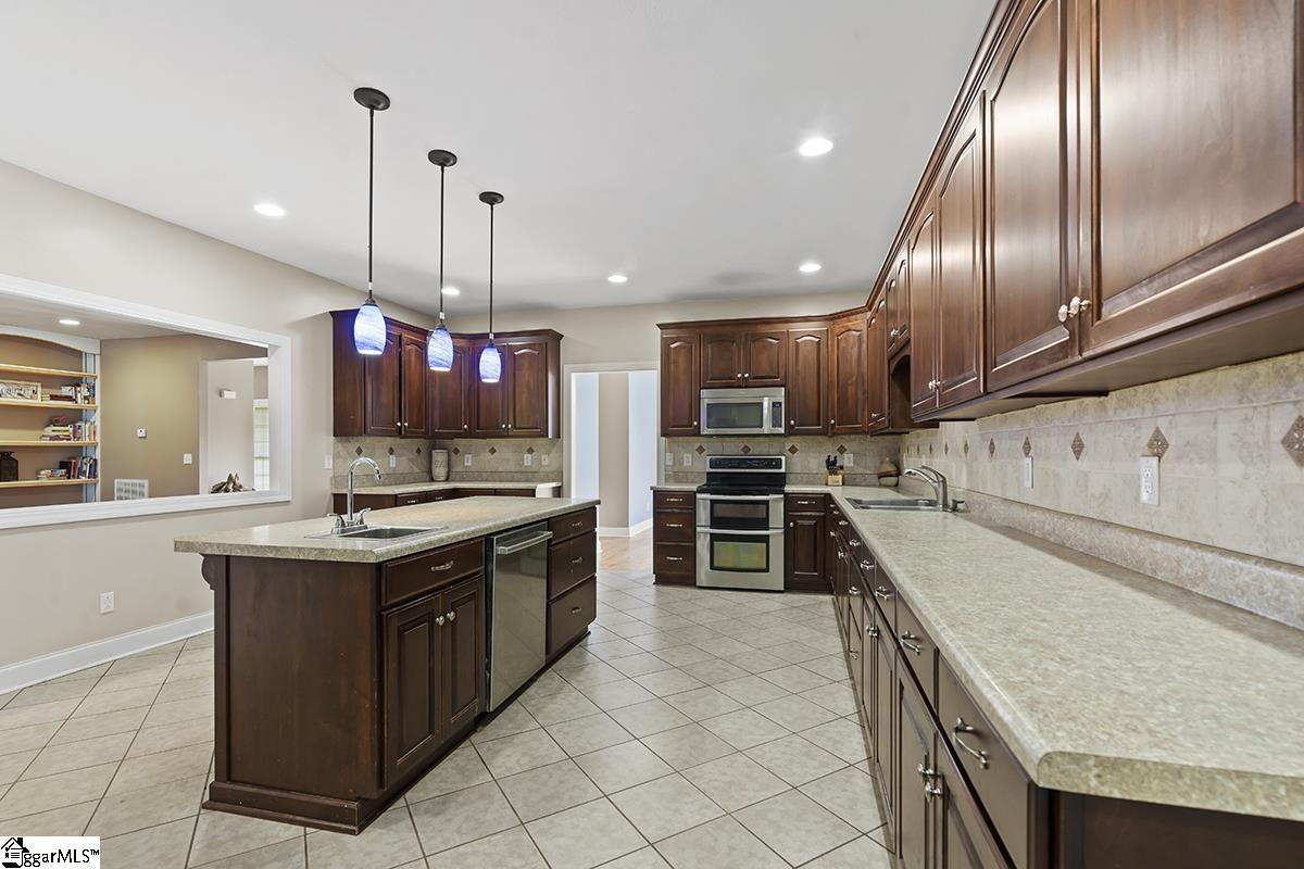 551 Chiply Road Property Photo 11