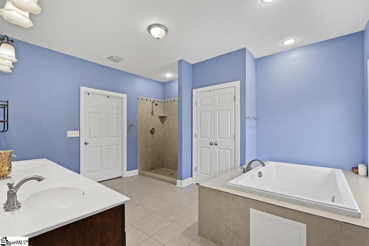 551 Chiply Road Property Photo 21