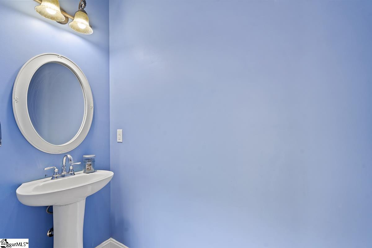551 Chiply Road Property Photo 23