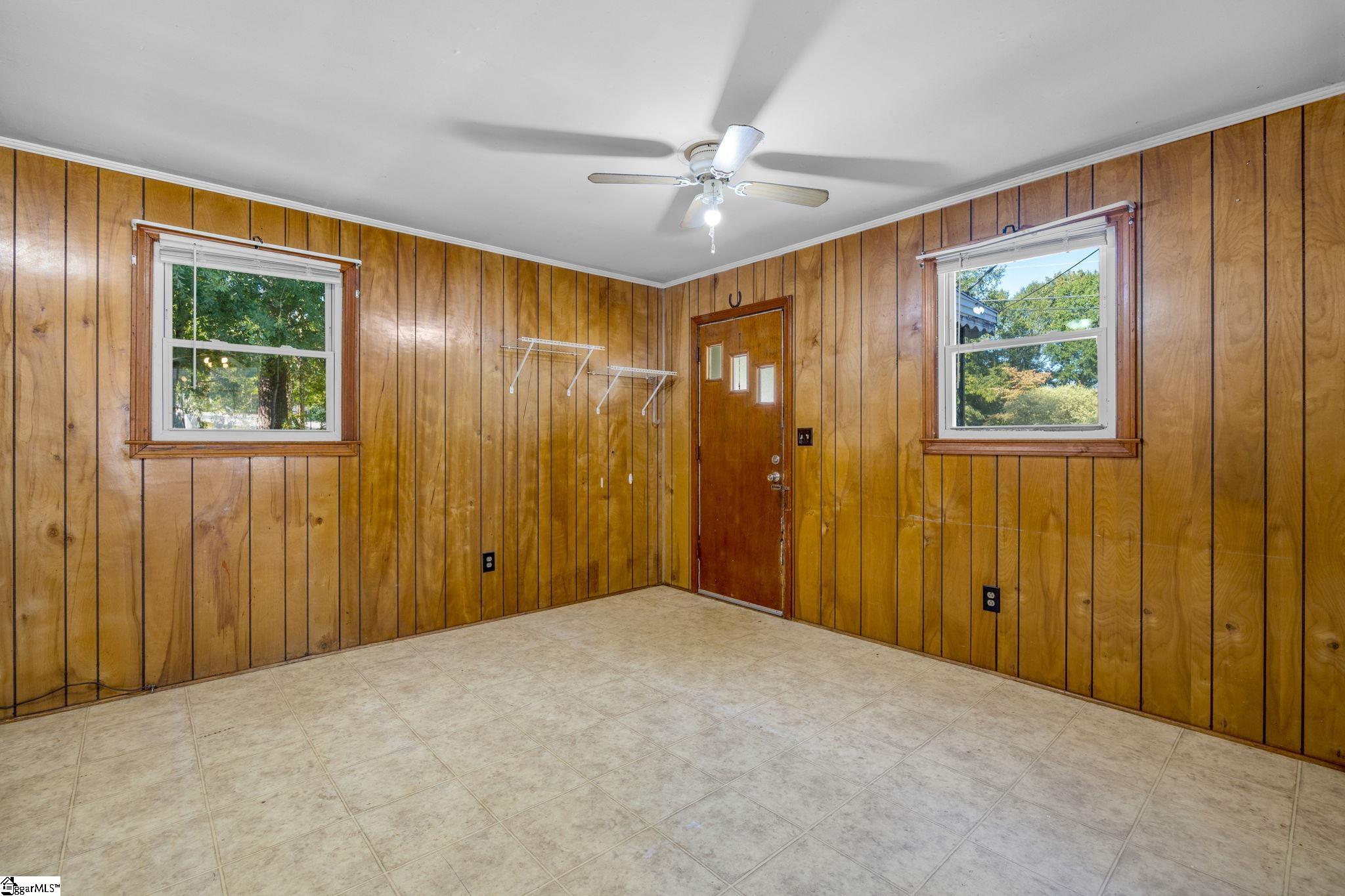 123 Paris View Drive Property Photo 10
