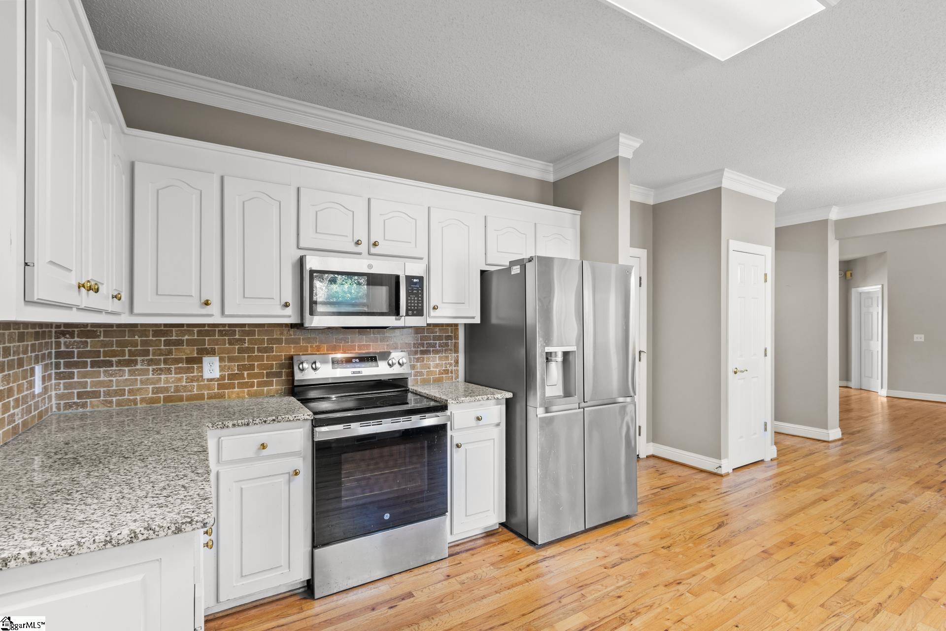 204 Brushy Meadow Drive Property Photo 12