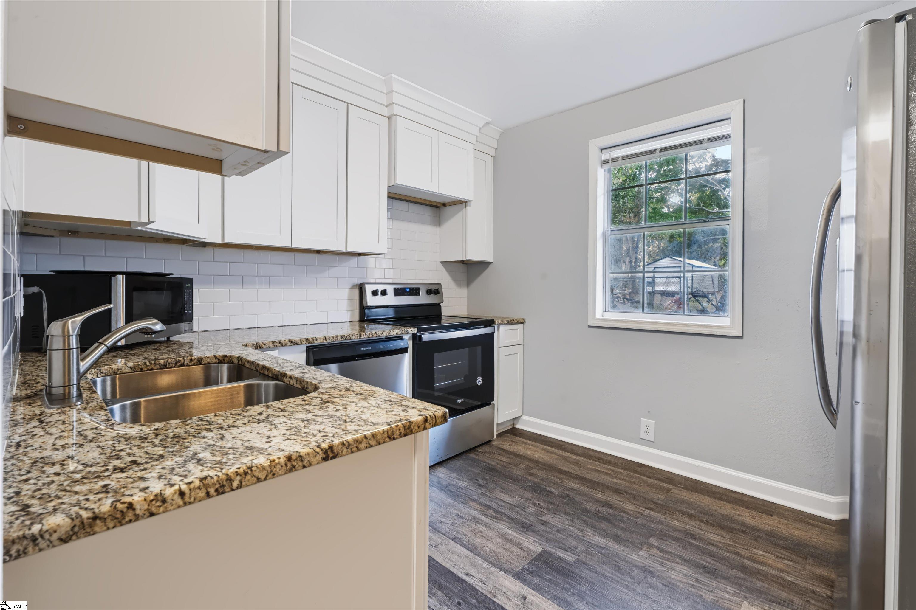 221 Church Street Property Photo 6