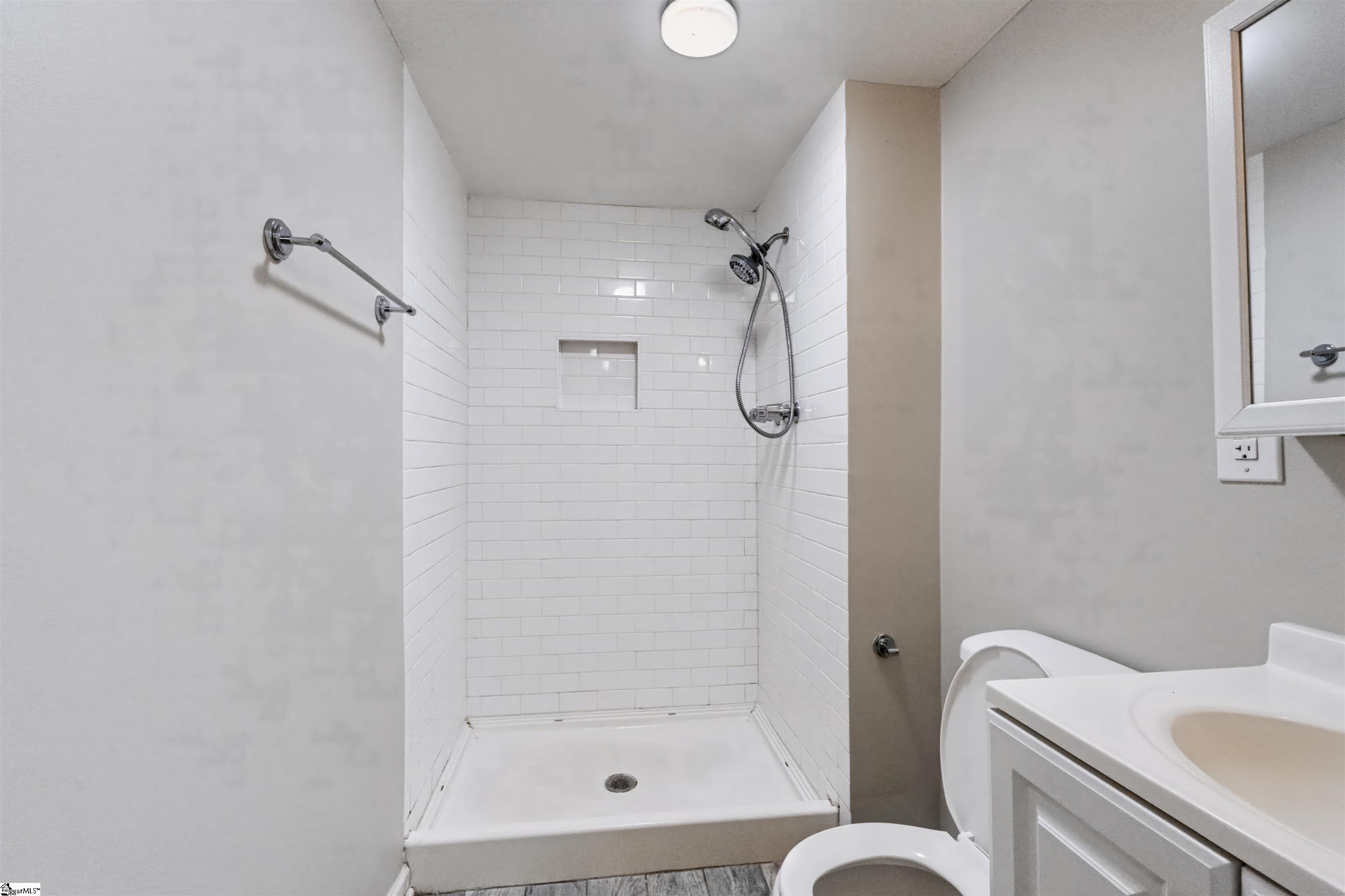 221 Church Street Property Photo 14