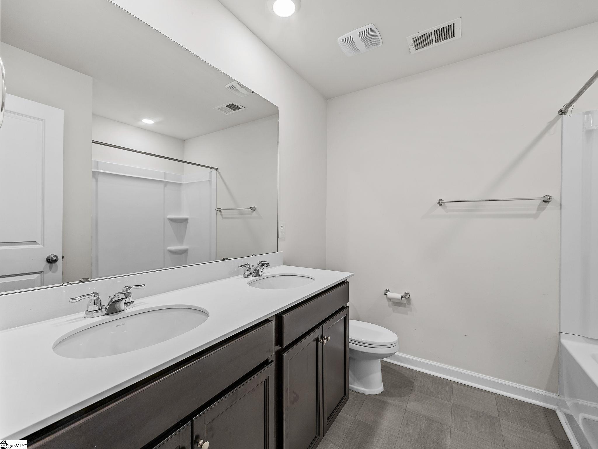 113 Foxcroft Court Property Photo 26