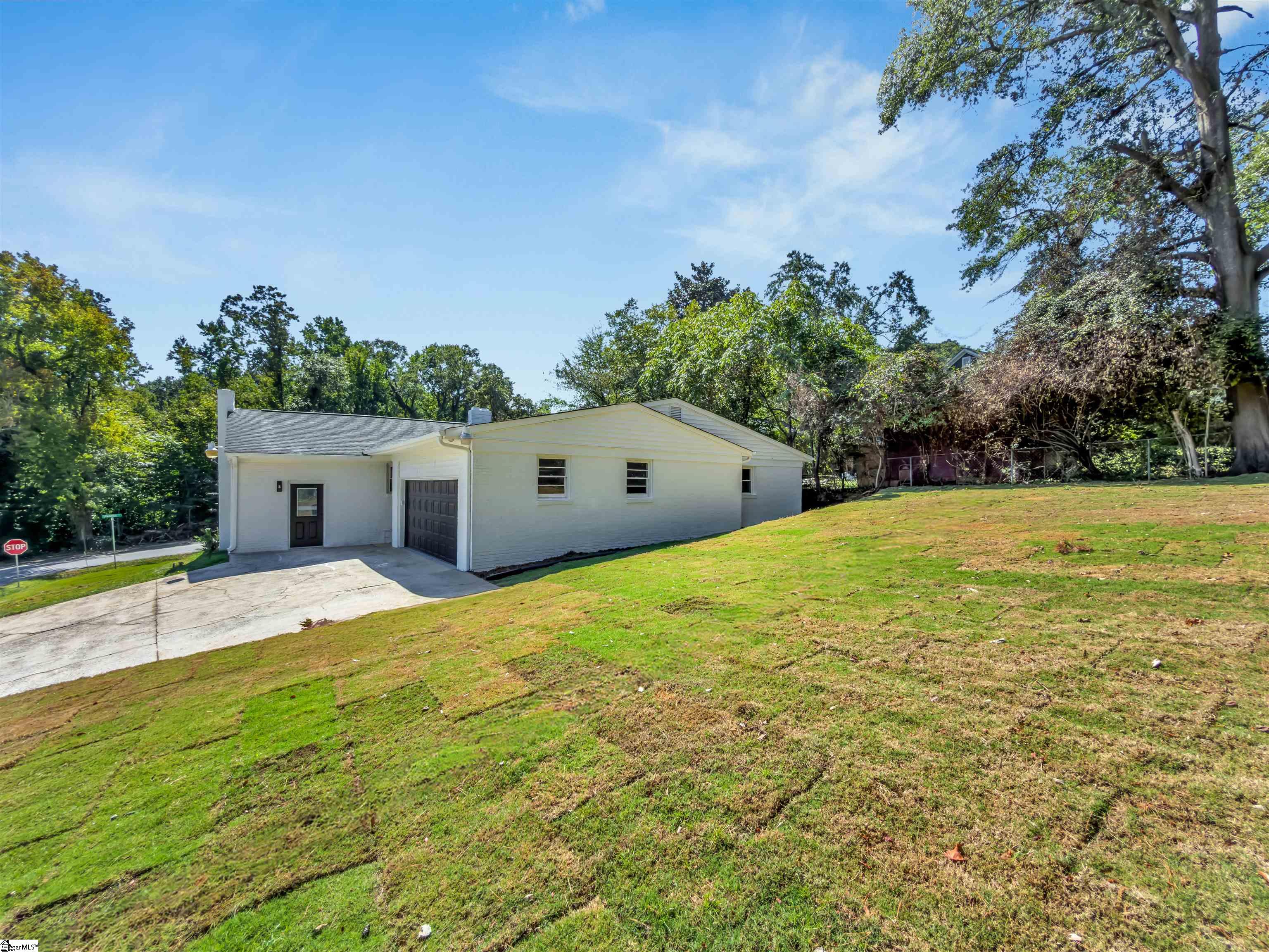 1 Cashmere Drive Property Photo 6