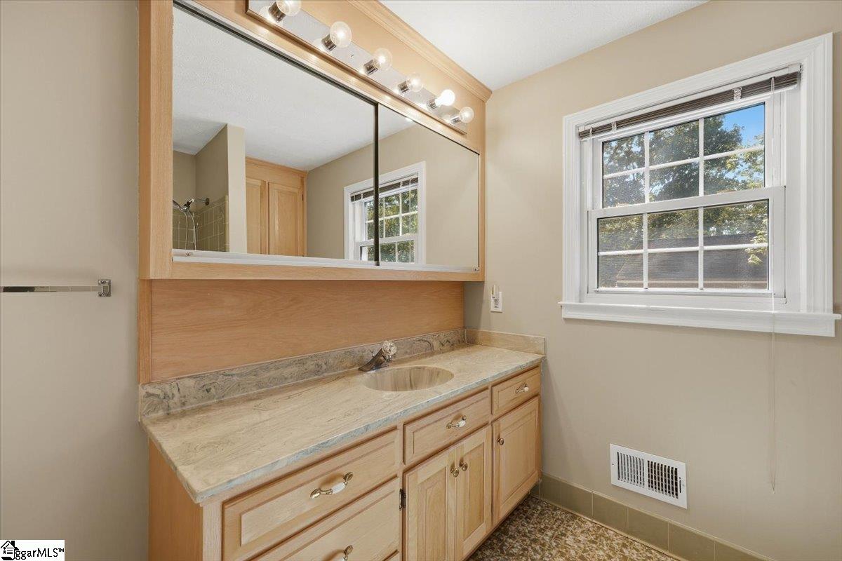 7 Norwich Drive Property Photo 25