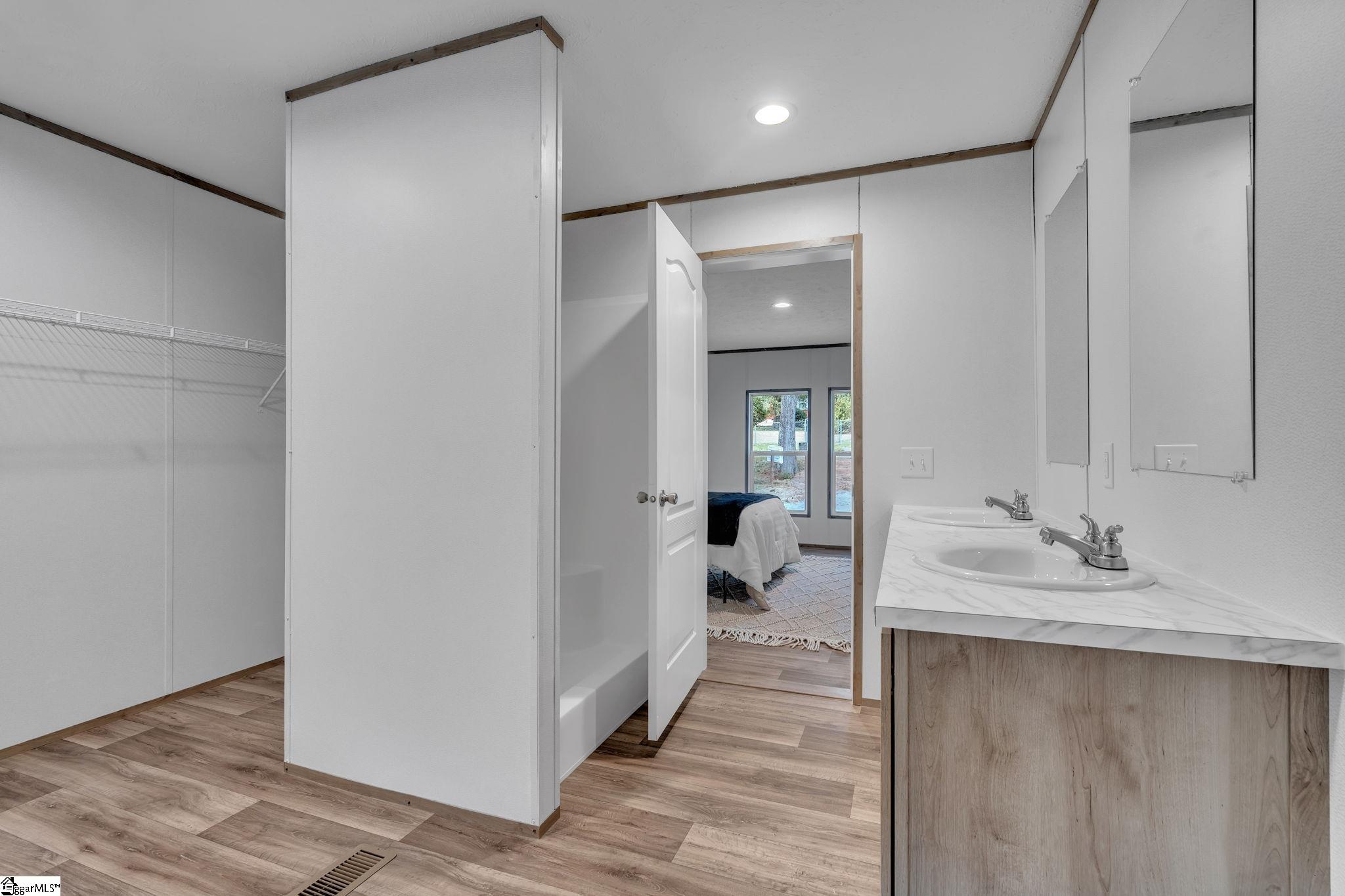 108 Parkview Road Property Photo 18