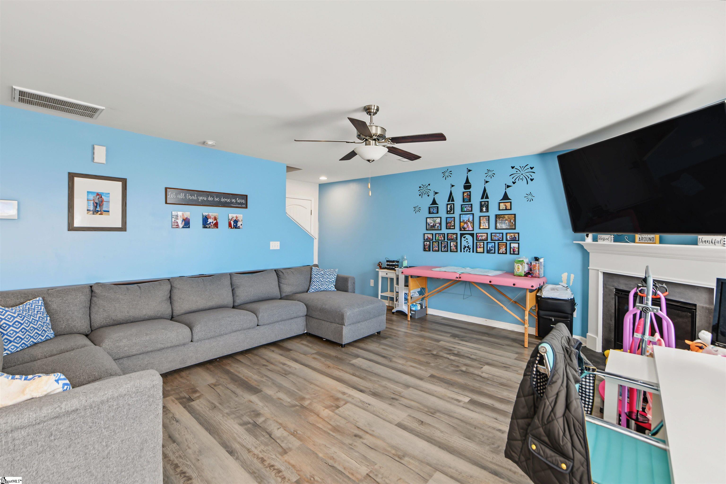 115 Solstice Street Property Photo 12