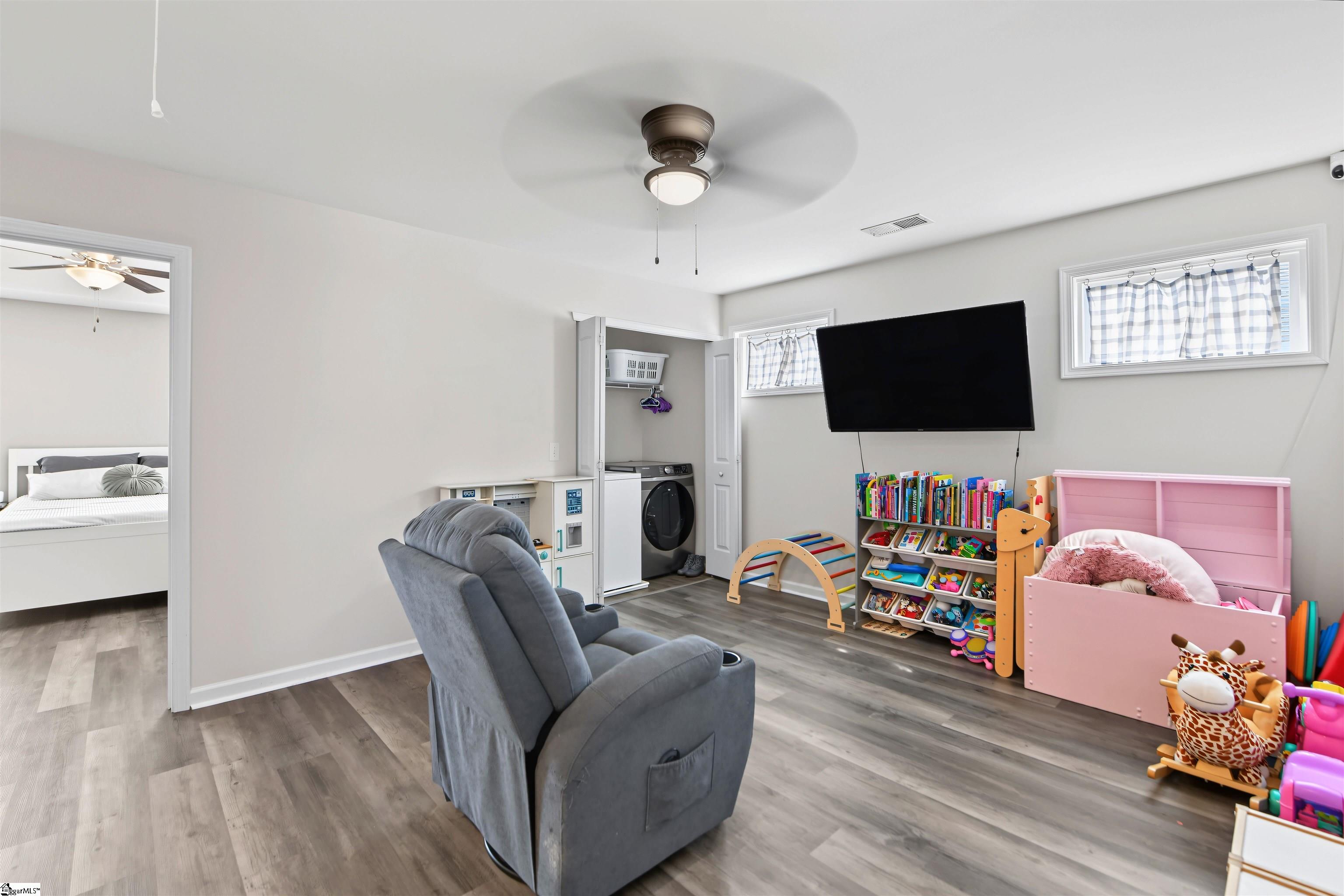 115 Solstice Street Property Photo 28