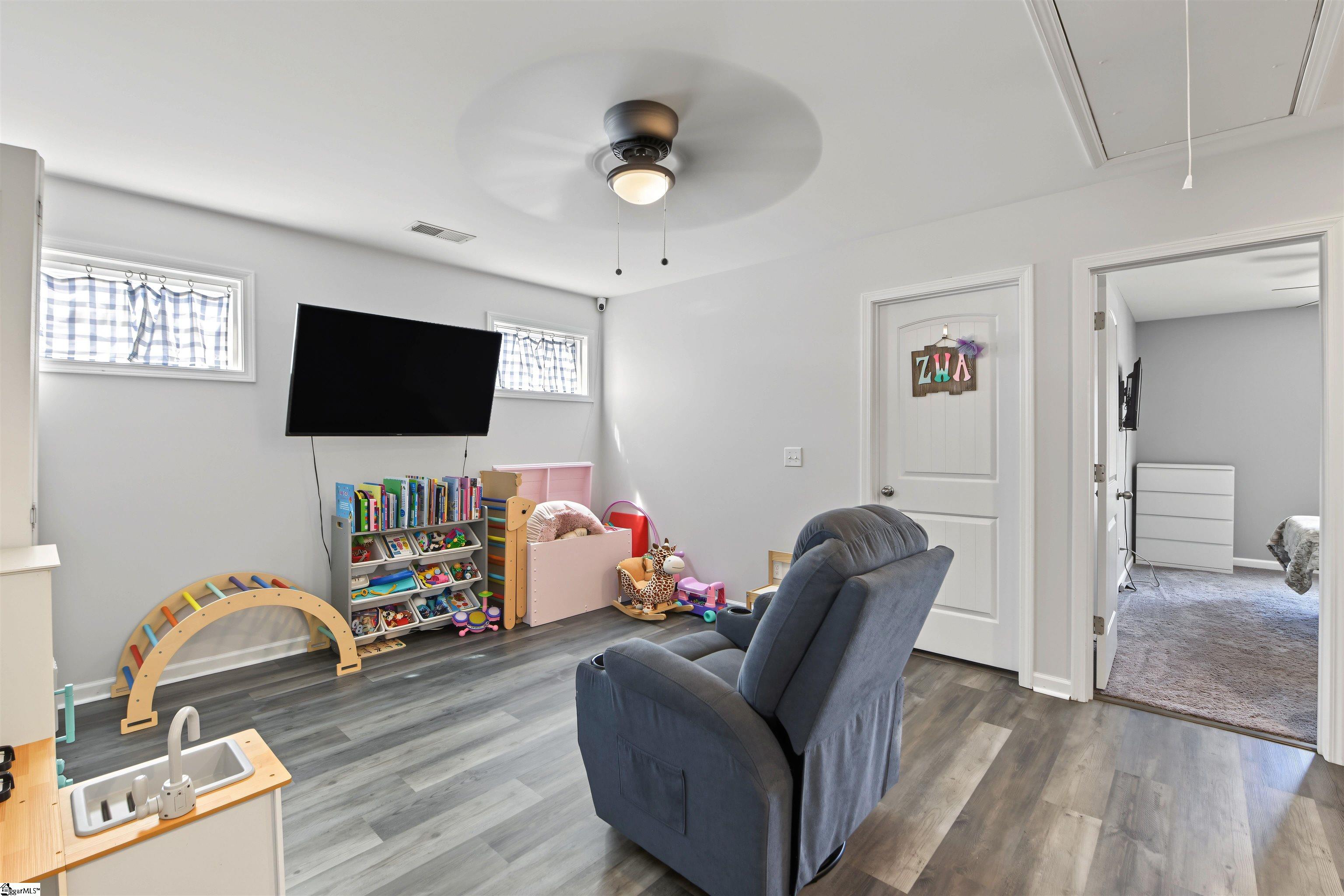 115 Solstice Street Property Photo 29