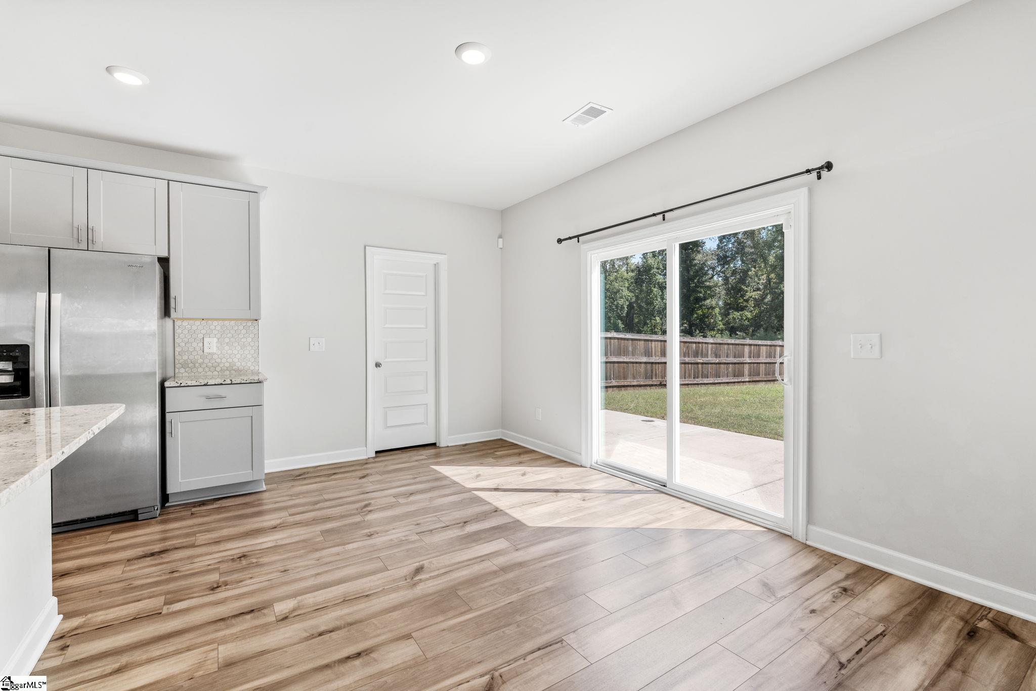 109 Mainsail Way Property Photo 13