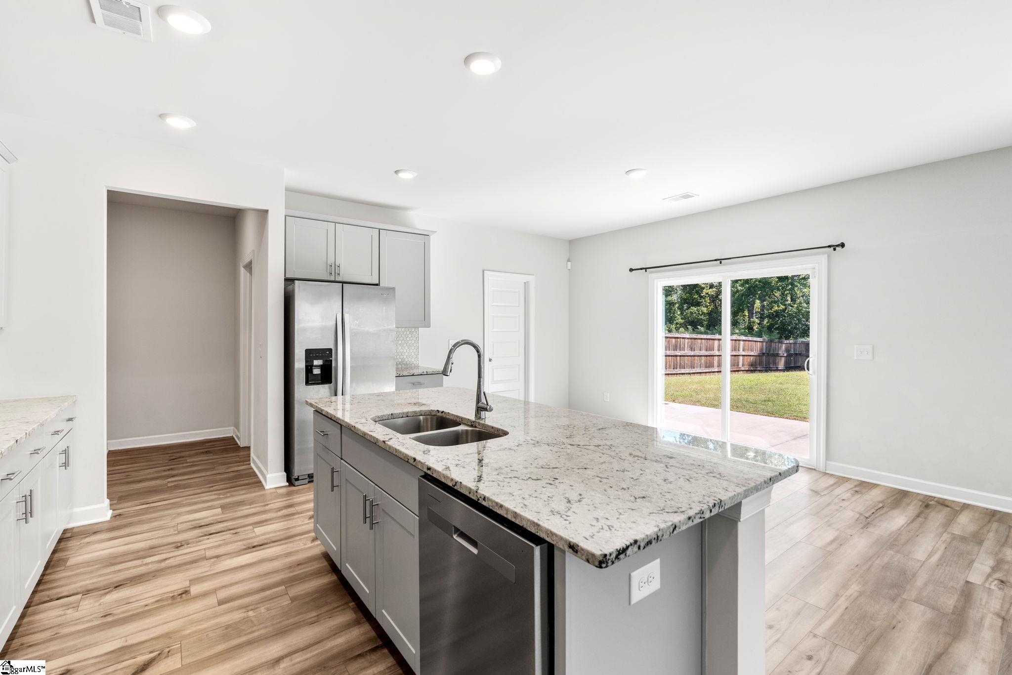 109 Mainsail Way Property Photo 18