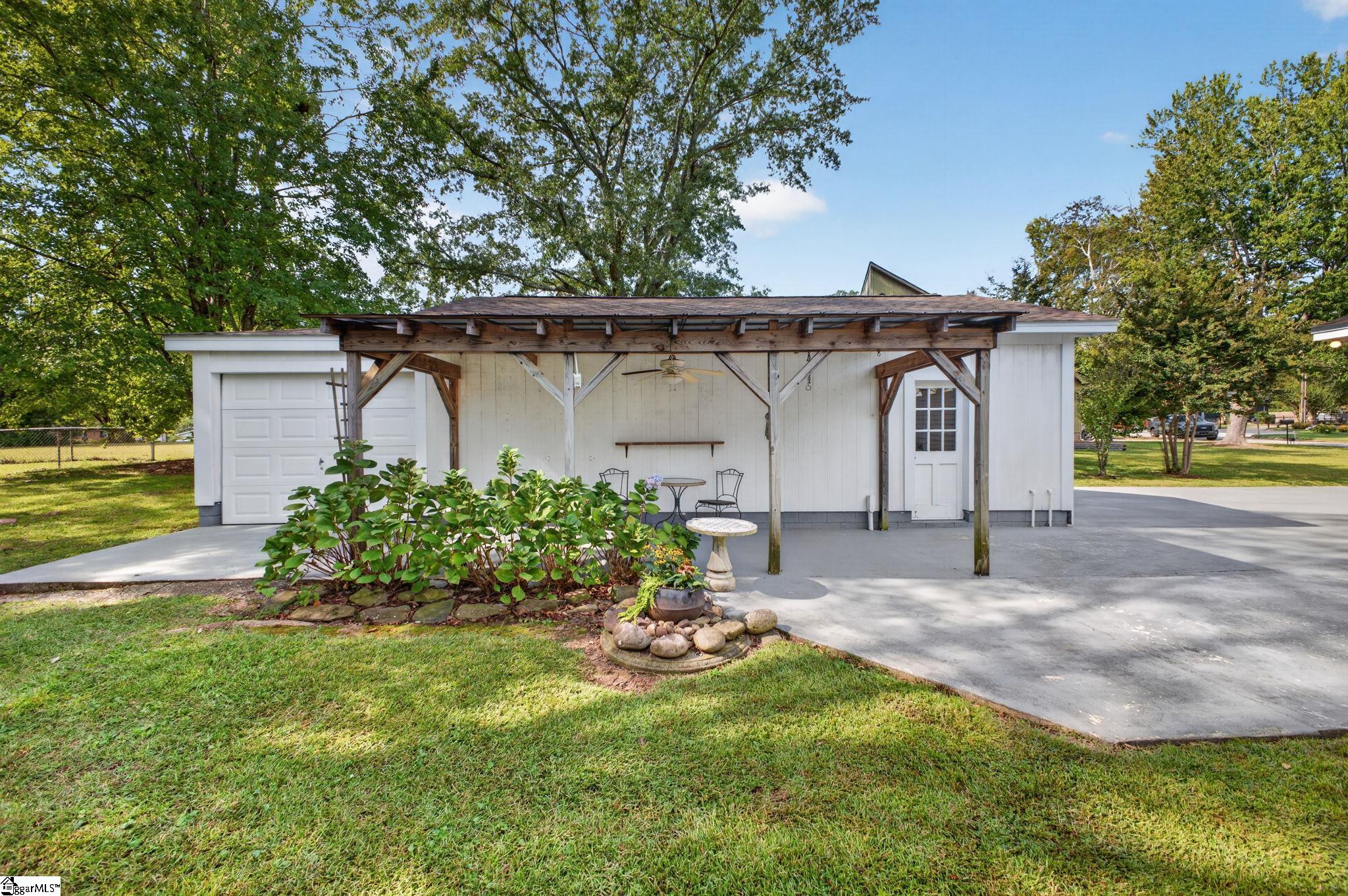 7 Shubuta Court Property Photo 6