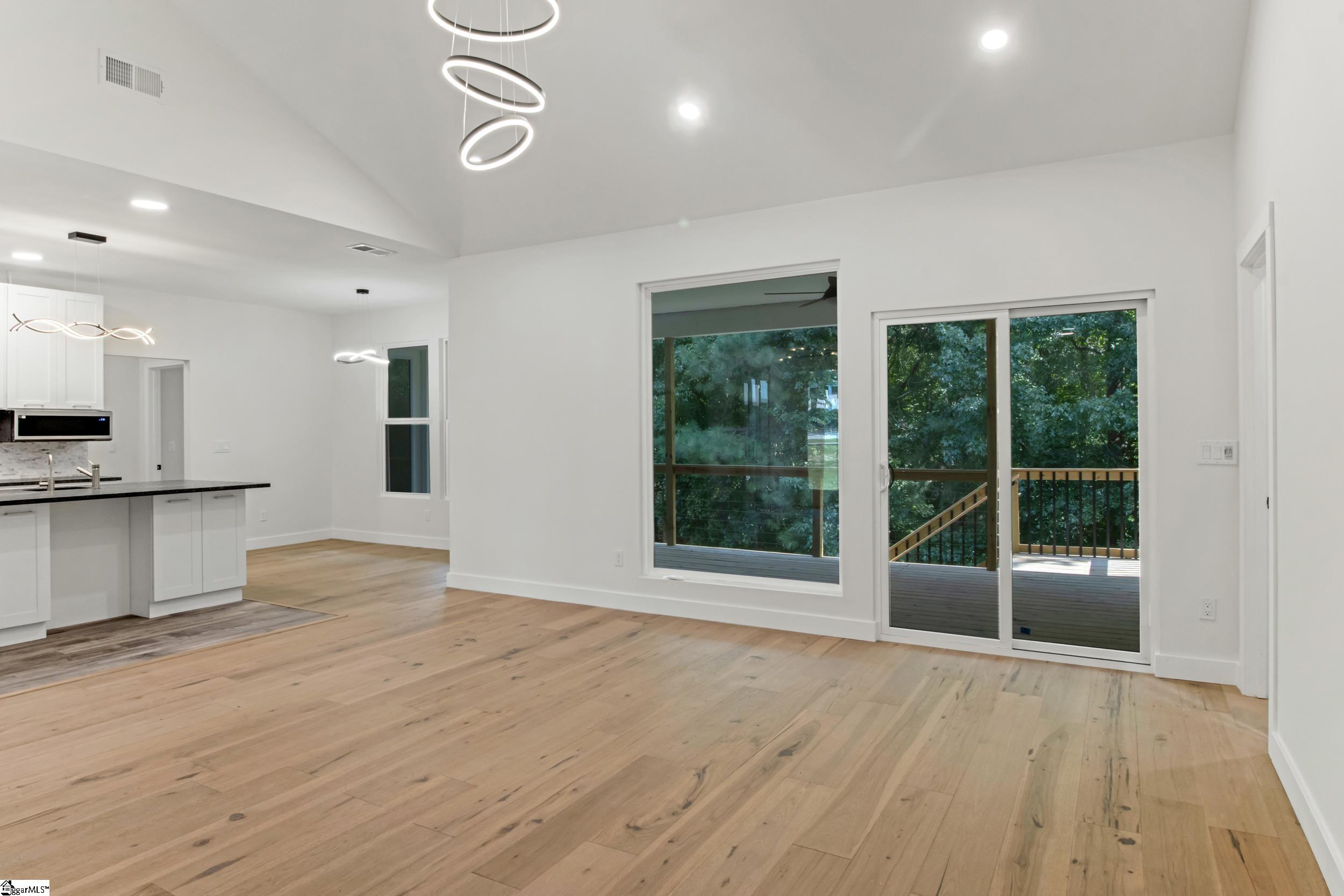 452 Congaree Road Property Photo 6