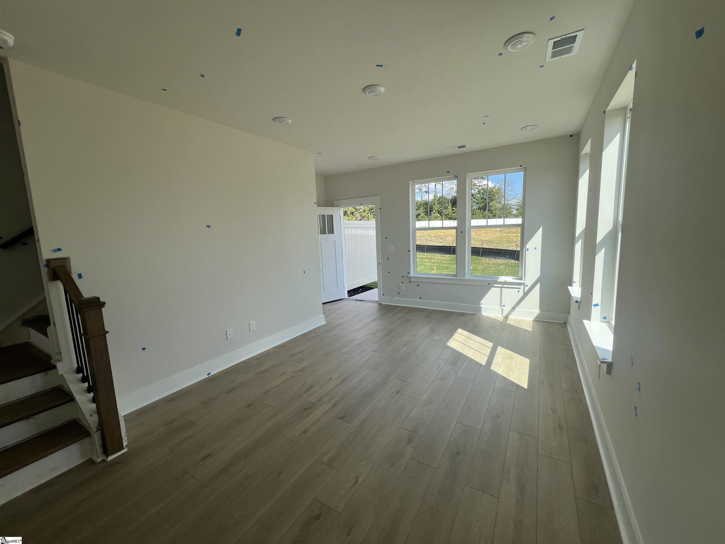 307 Carson Place Property Photo 4