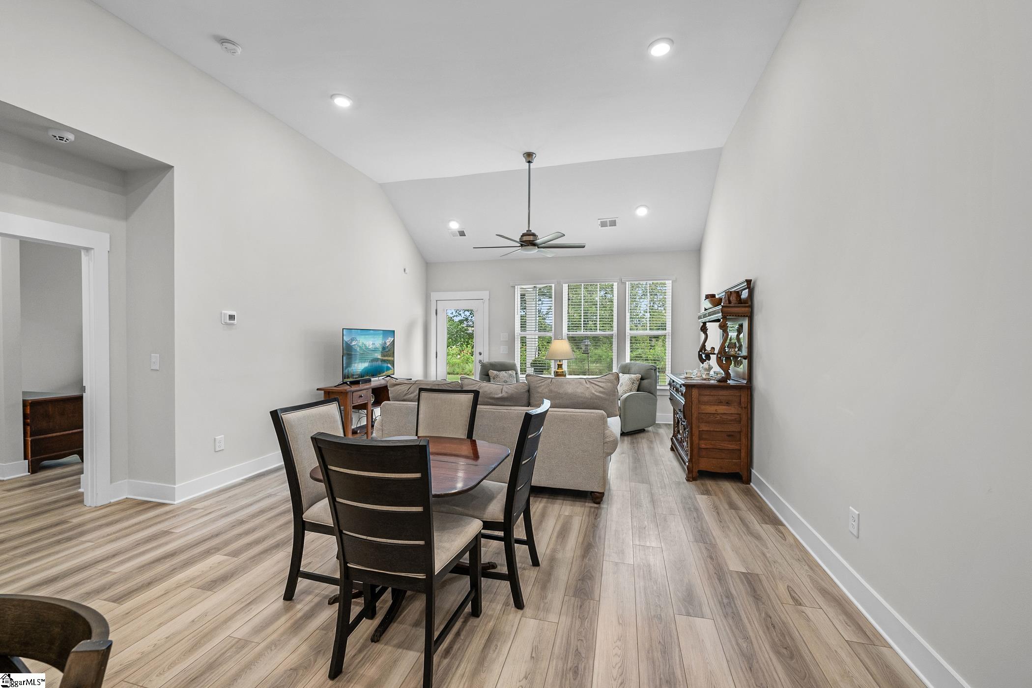 414 Ambleside Lane Property Photo 6