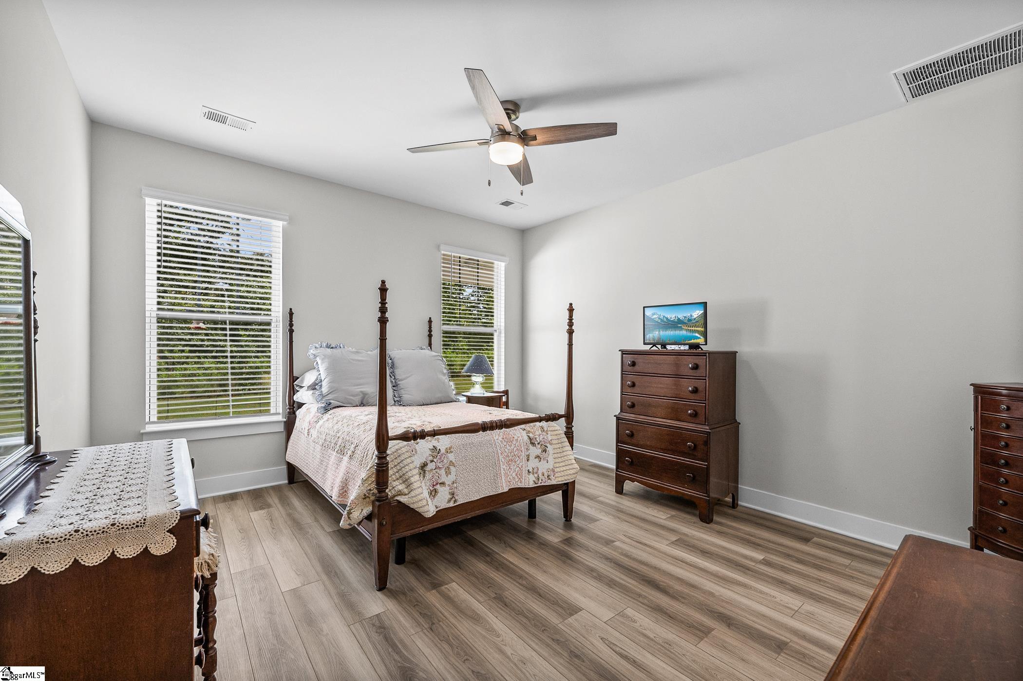 414 Ambleside Lane Property Photo 11