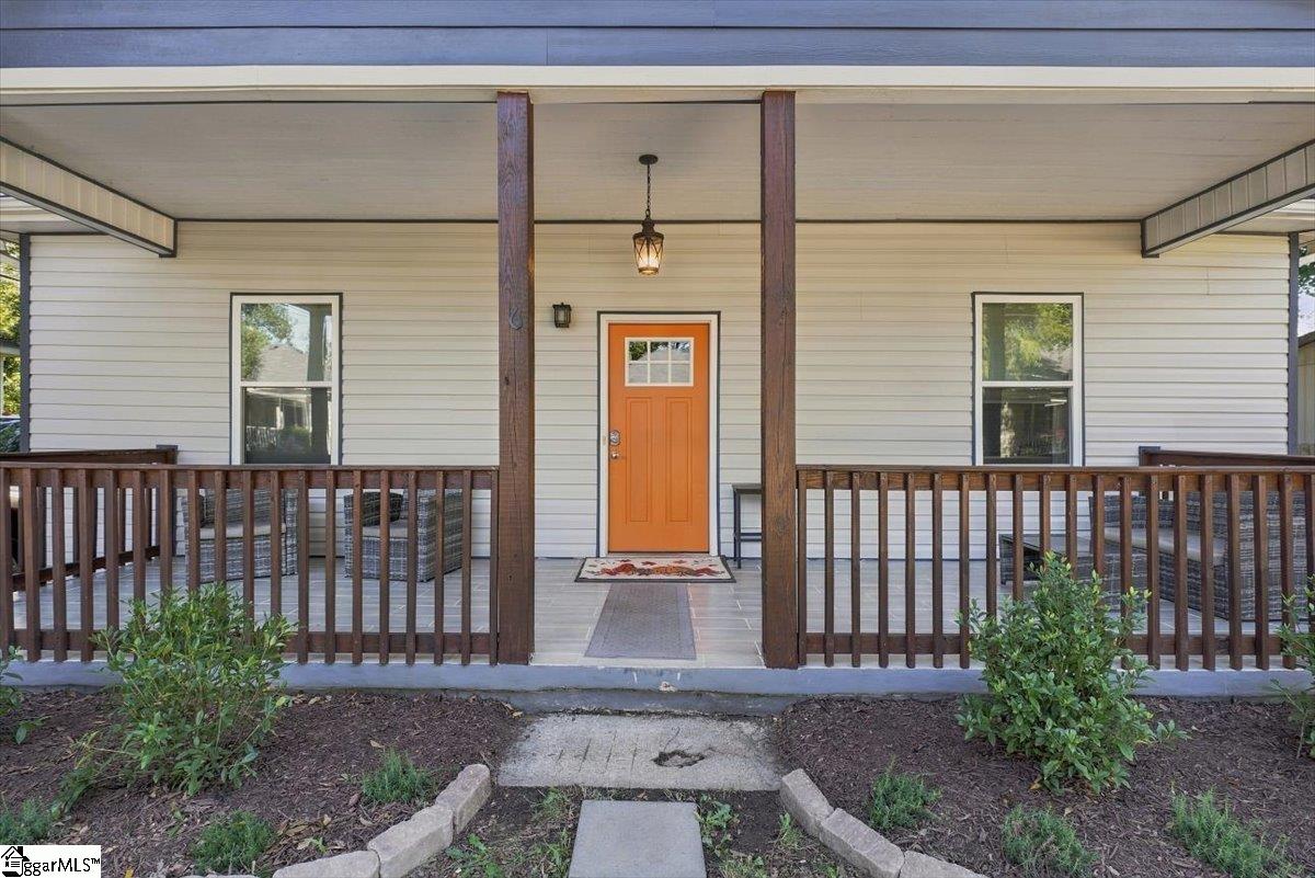 6 7th Street Property Photo 4