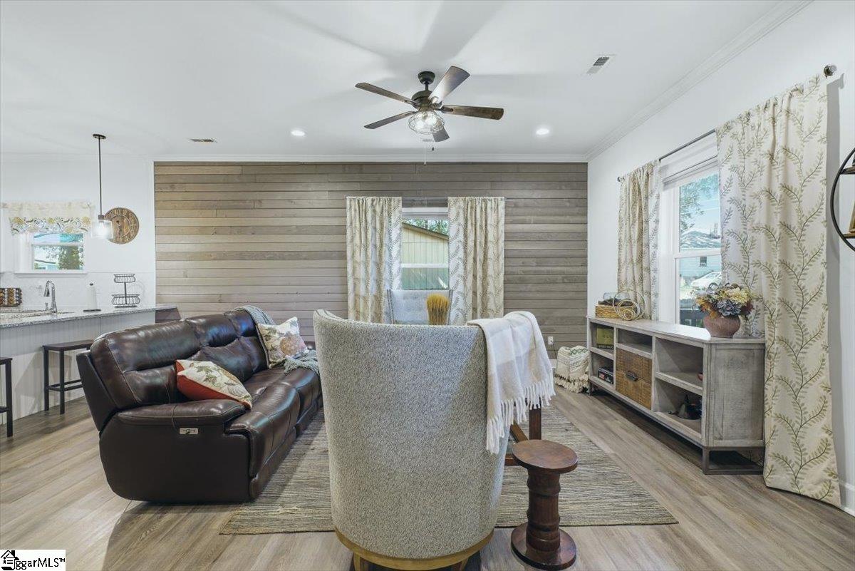 6 7th Street Property Photo 7