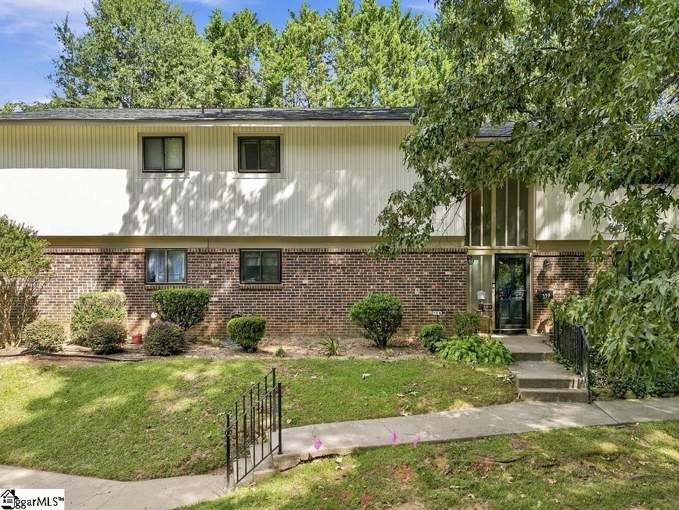 114 Briarview Circle Property Photo 1