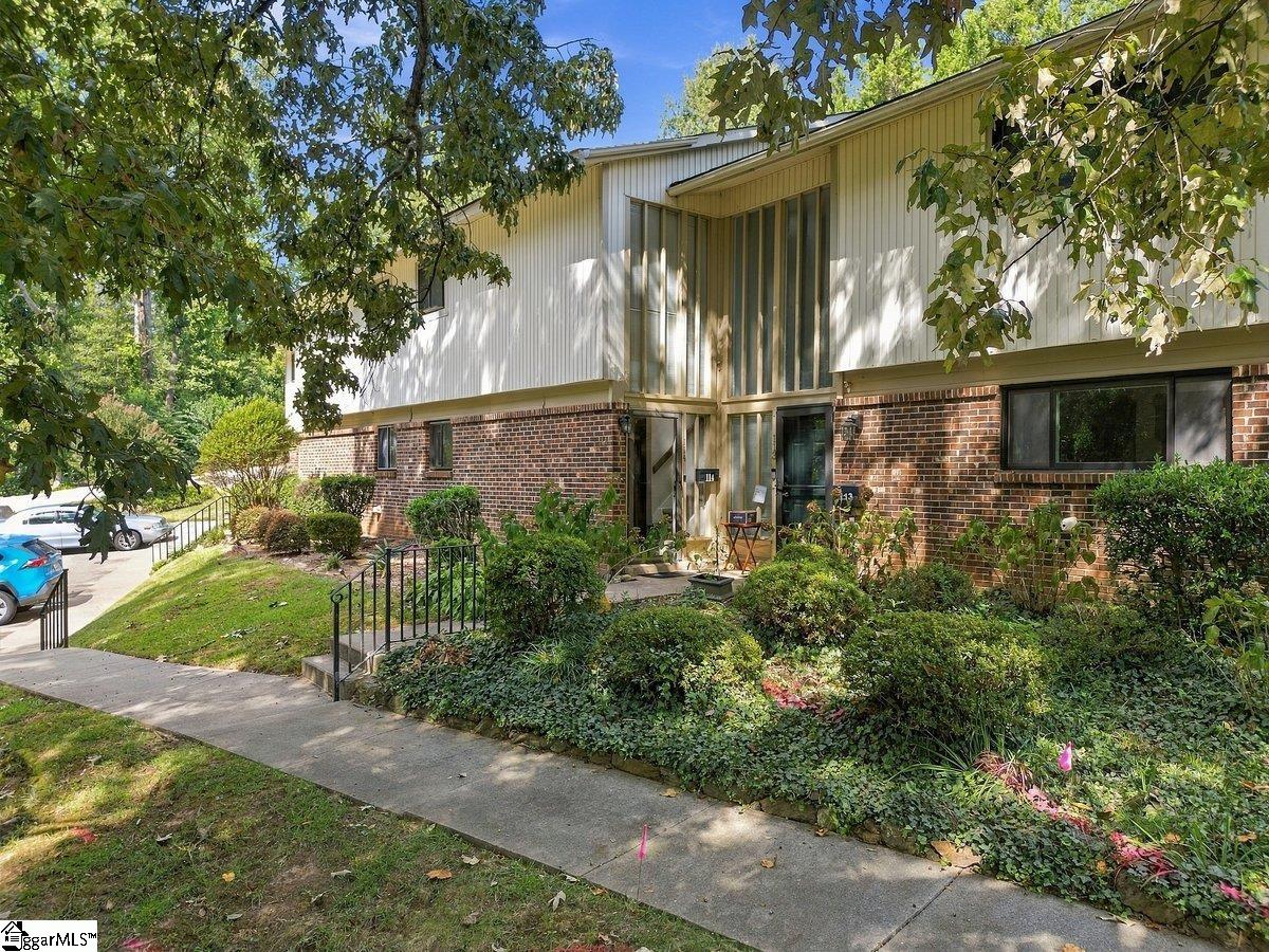 114 Briarview Circle Property Photo 32
