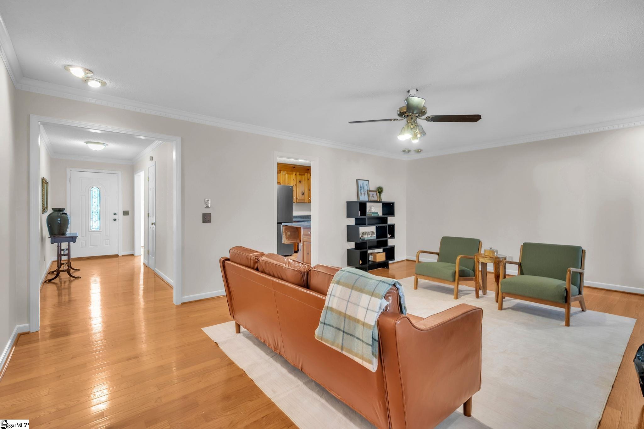 1001 Ikes Road Property Photo 7