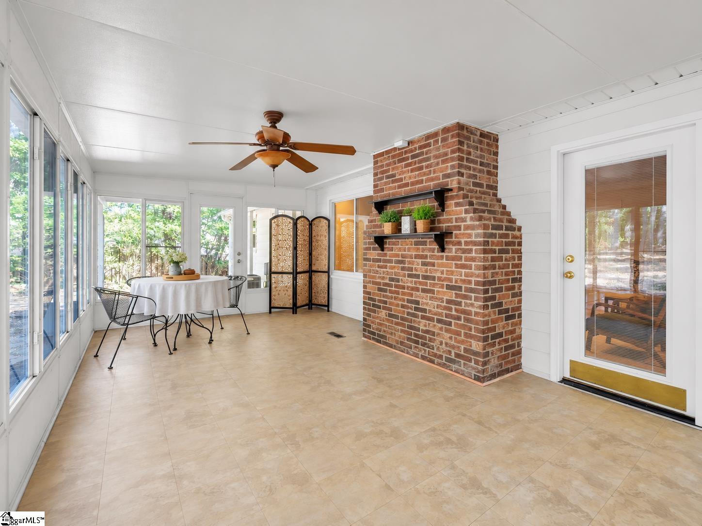 1001 Ikes Road Property Photo 22