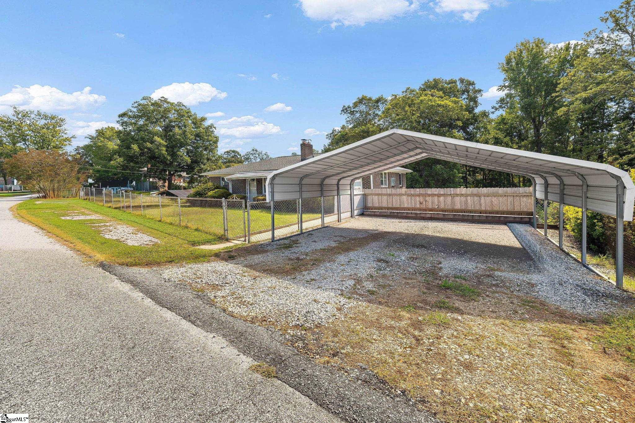105 Salem Court Property Photo 18