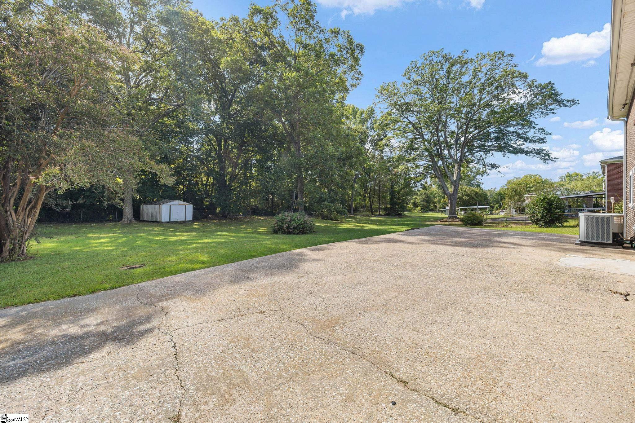 105 Salem Court Property Photo 19