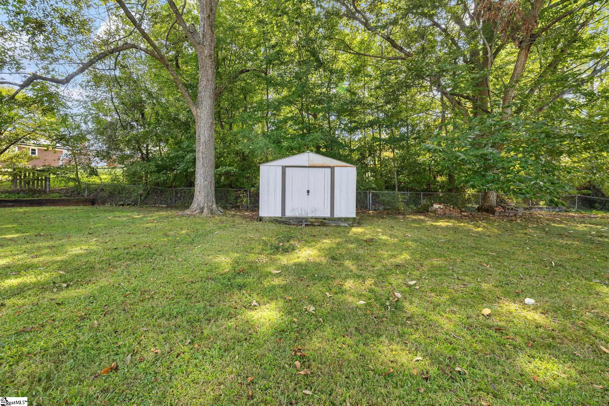 105 Salem Court Property Photo 20