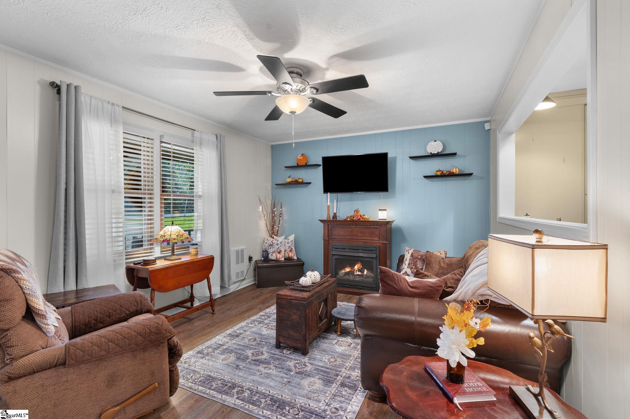 171 Venture Drive Property Photo 6