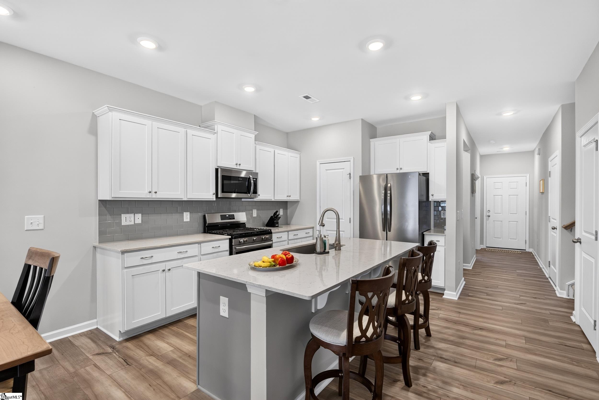 222 Paneer Lane Property Photo 8