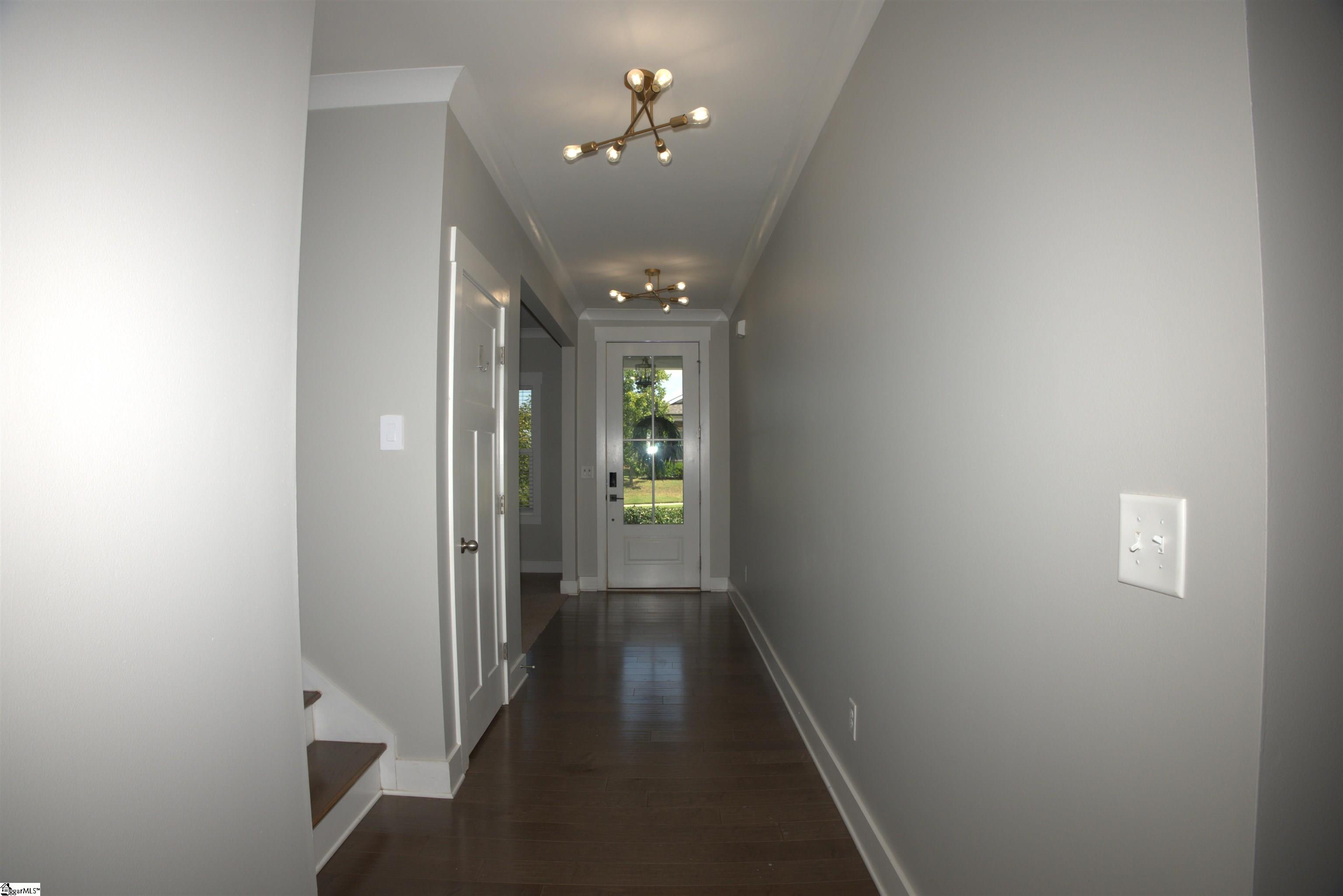 719 Ashdale Way Property Photo 5