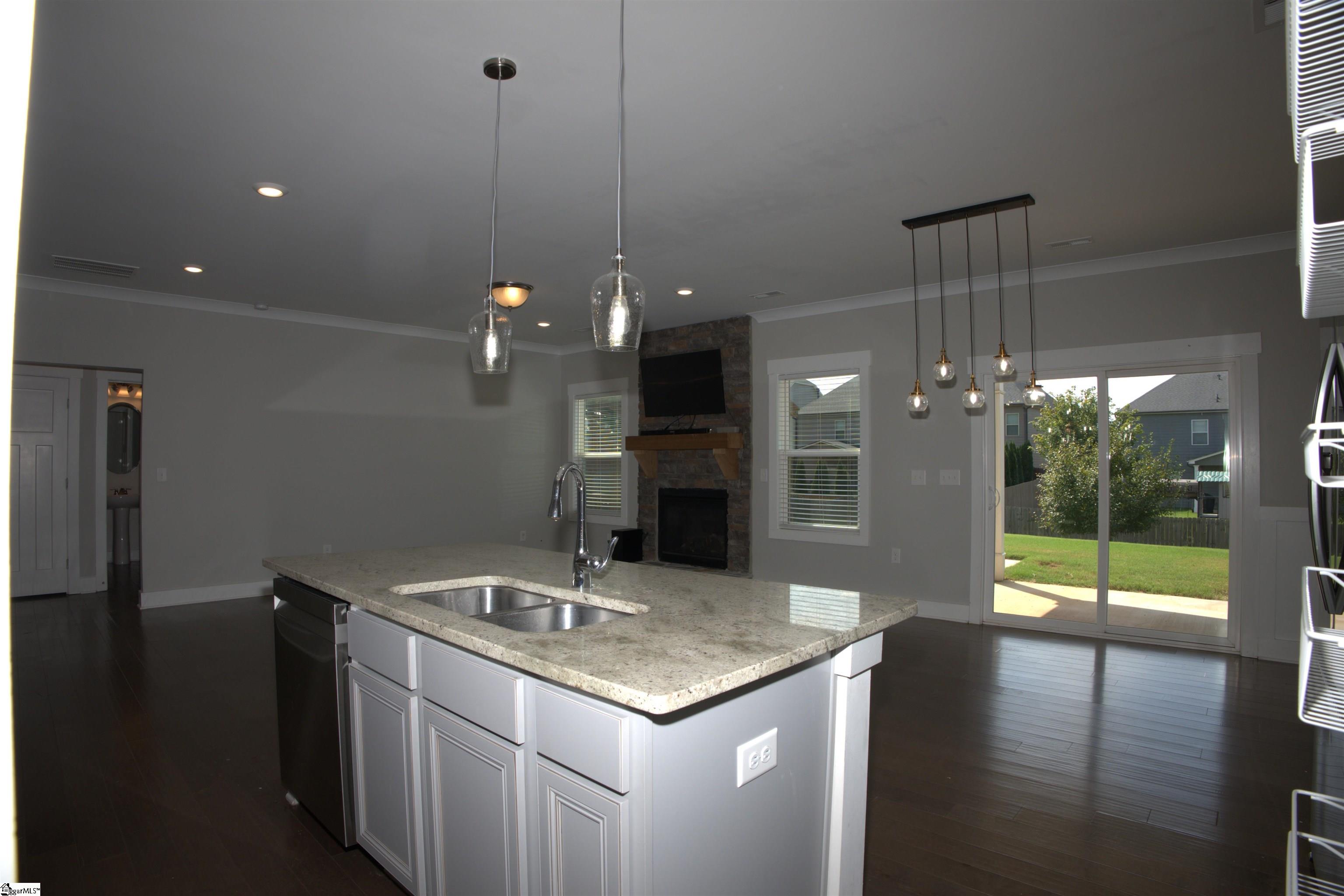 719 Ashdale Way Property Photo 11