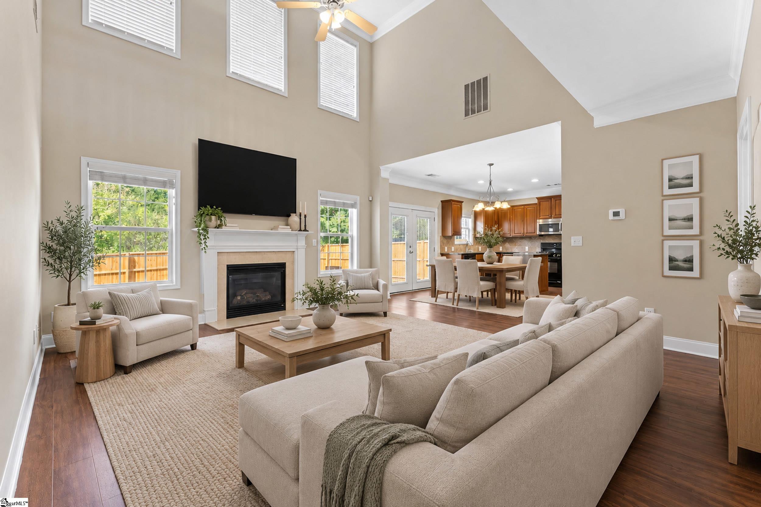 300 Roanoke Way Property Photo 9