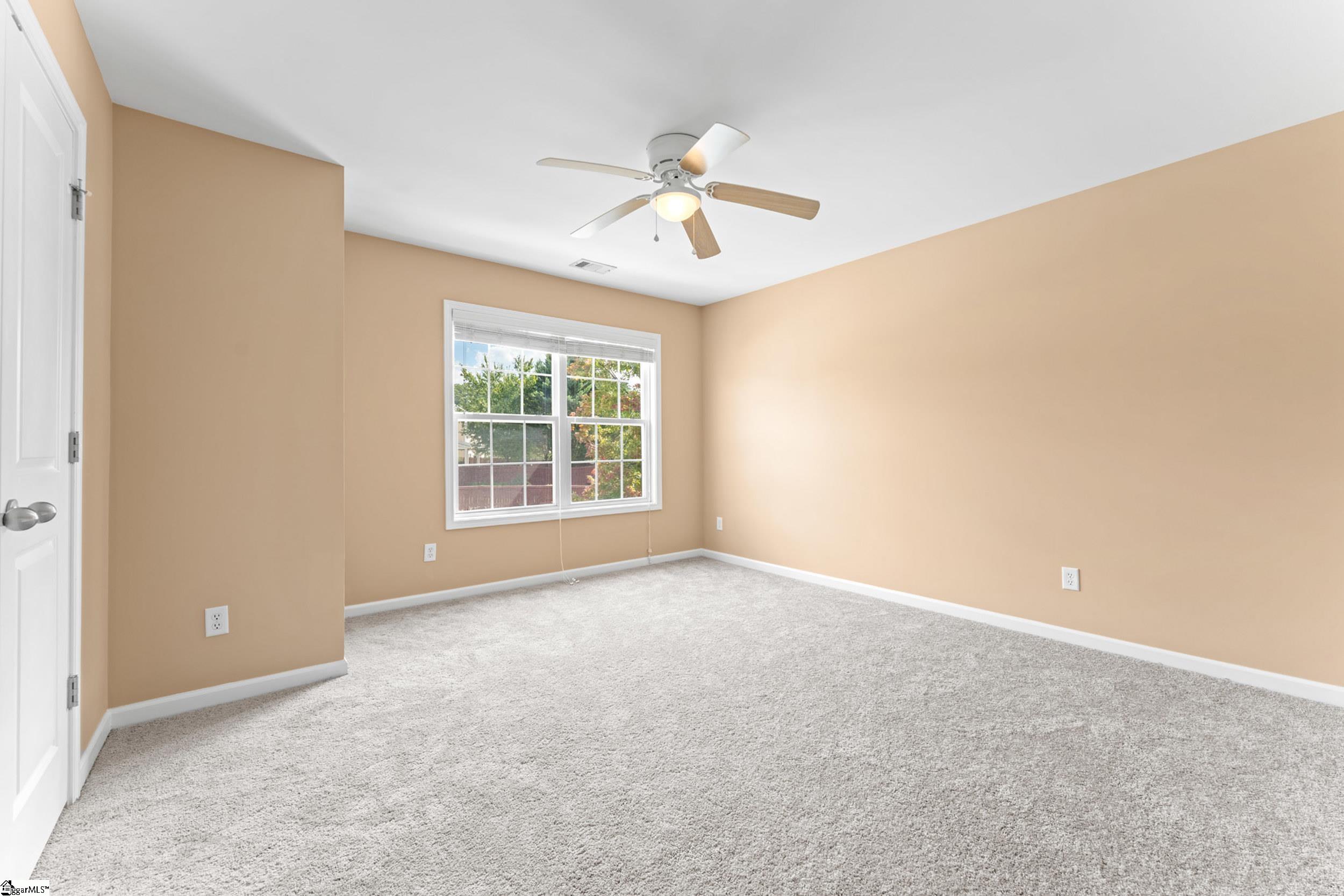300 Roanoke Way Property Photo 26