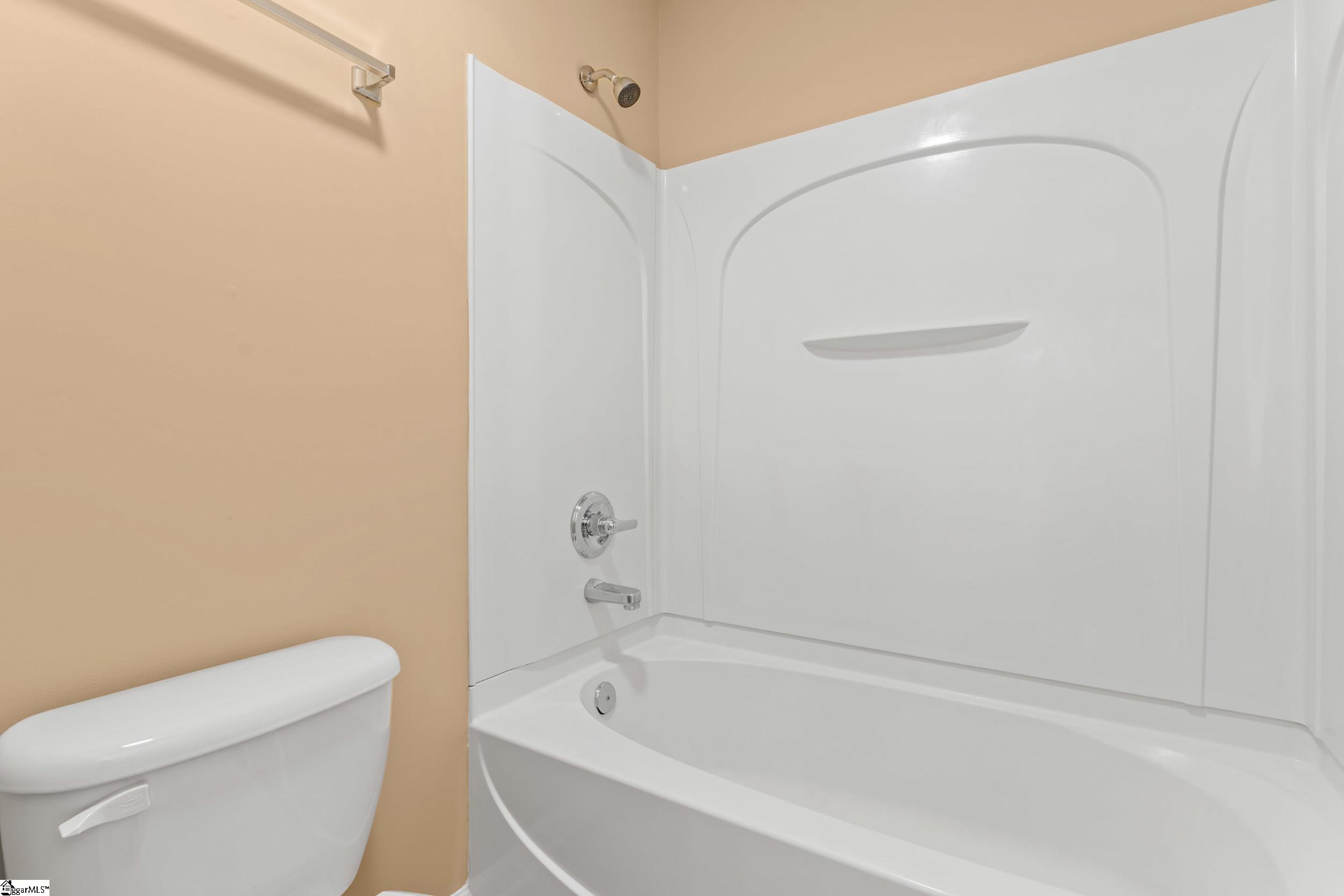 300 Roanoke Way Property Photo 30