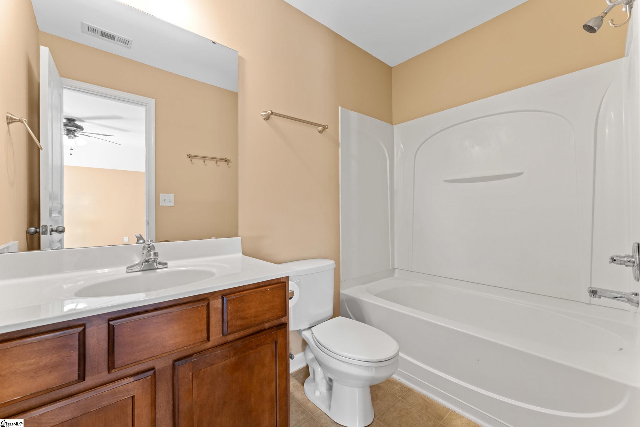 300 Roanoke Way Property Photo 34